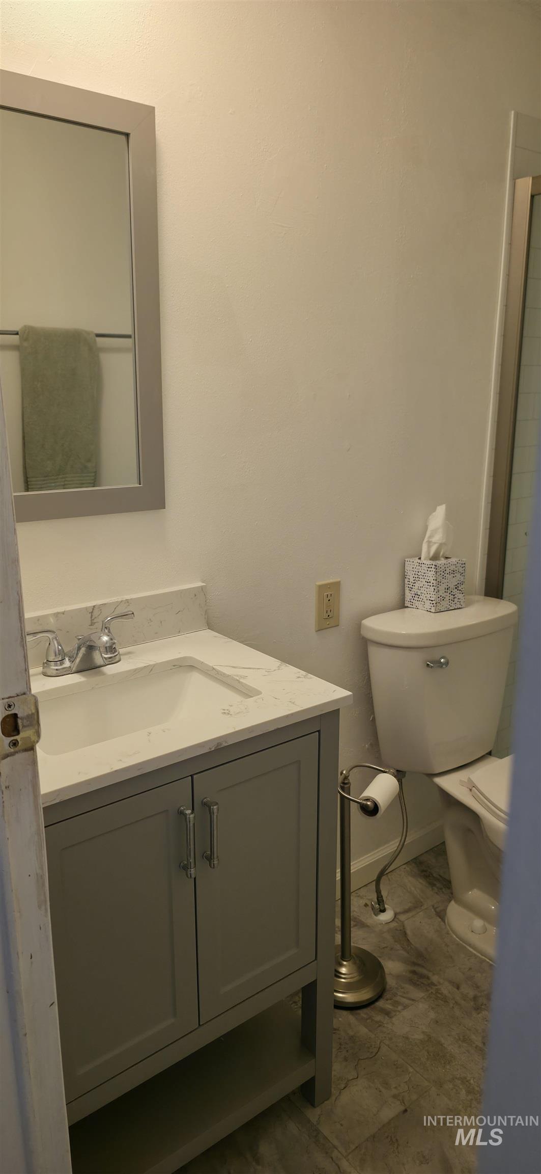 10675 W W Glen Ellyn Street Property Photo 15