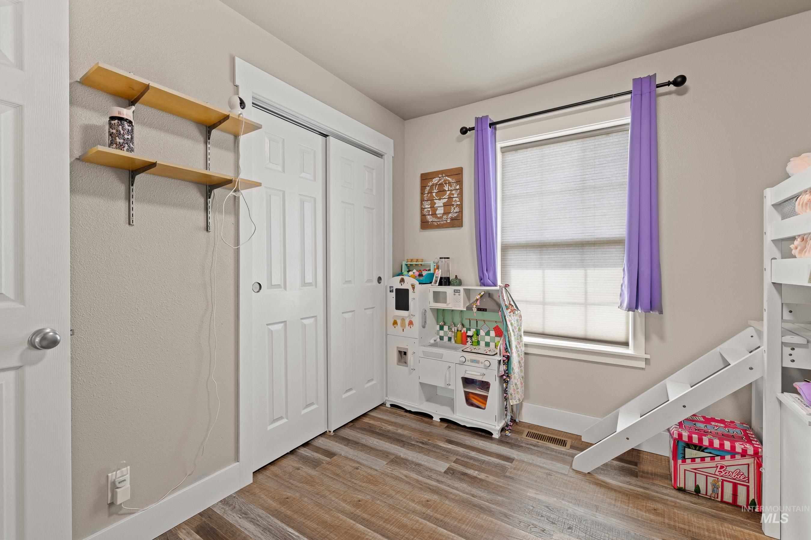 413 Margaret Way Property Photo 23