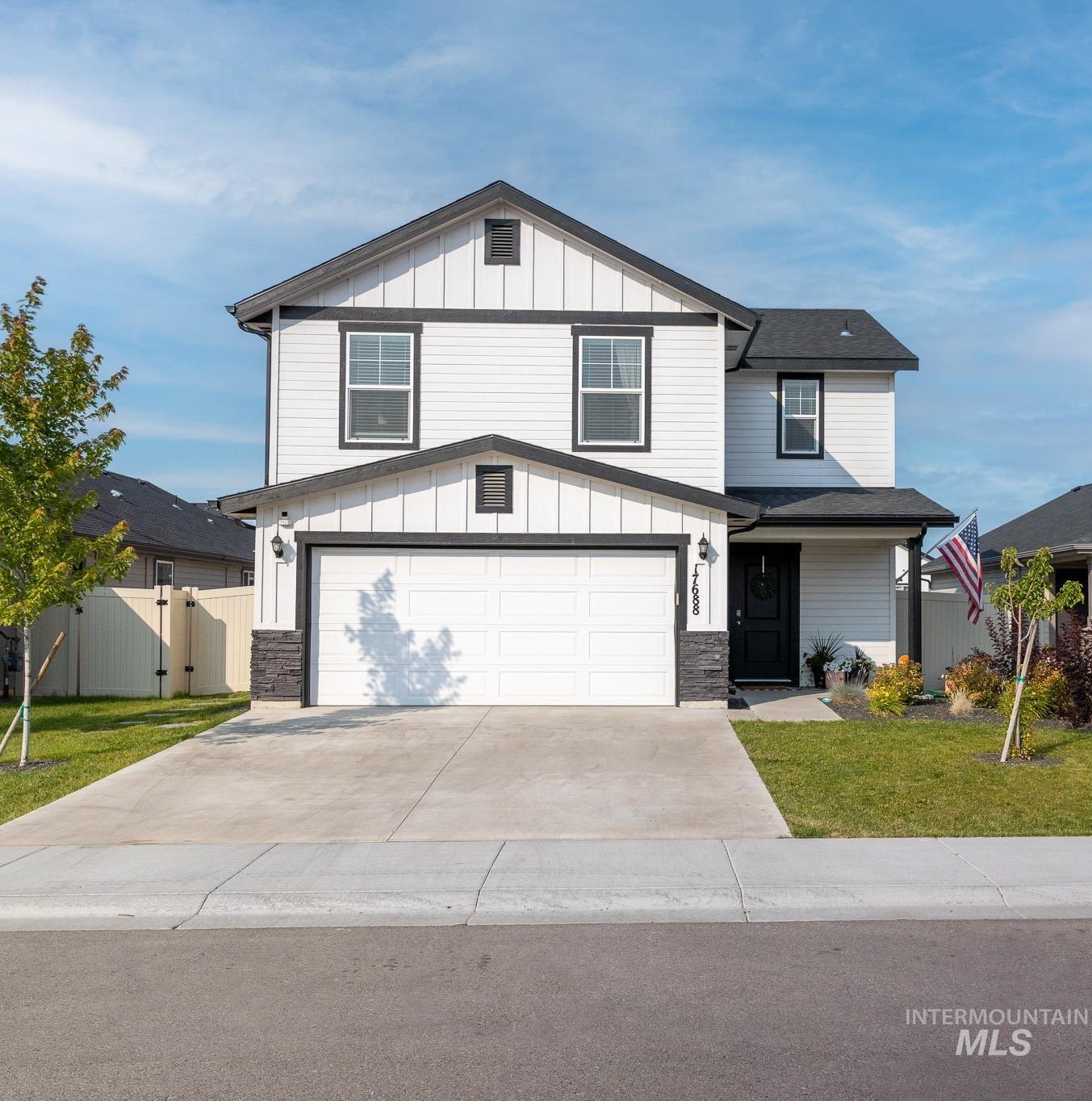 17688 Barefoot Ridge Way Property Photo 1