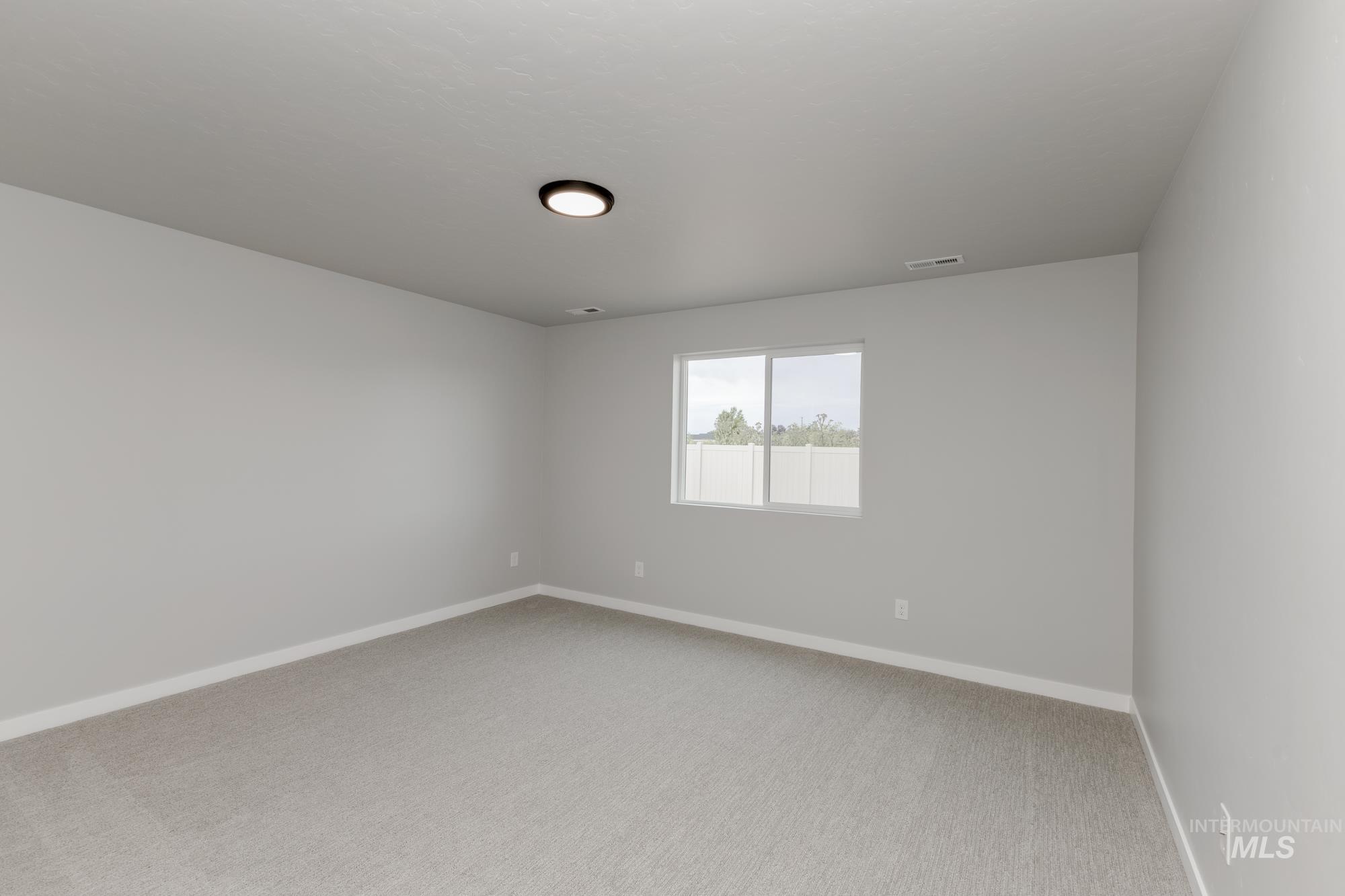 2268 N Carly Ave Property Photo 15