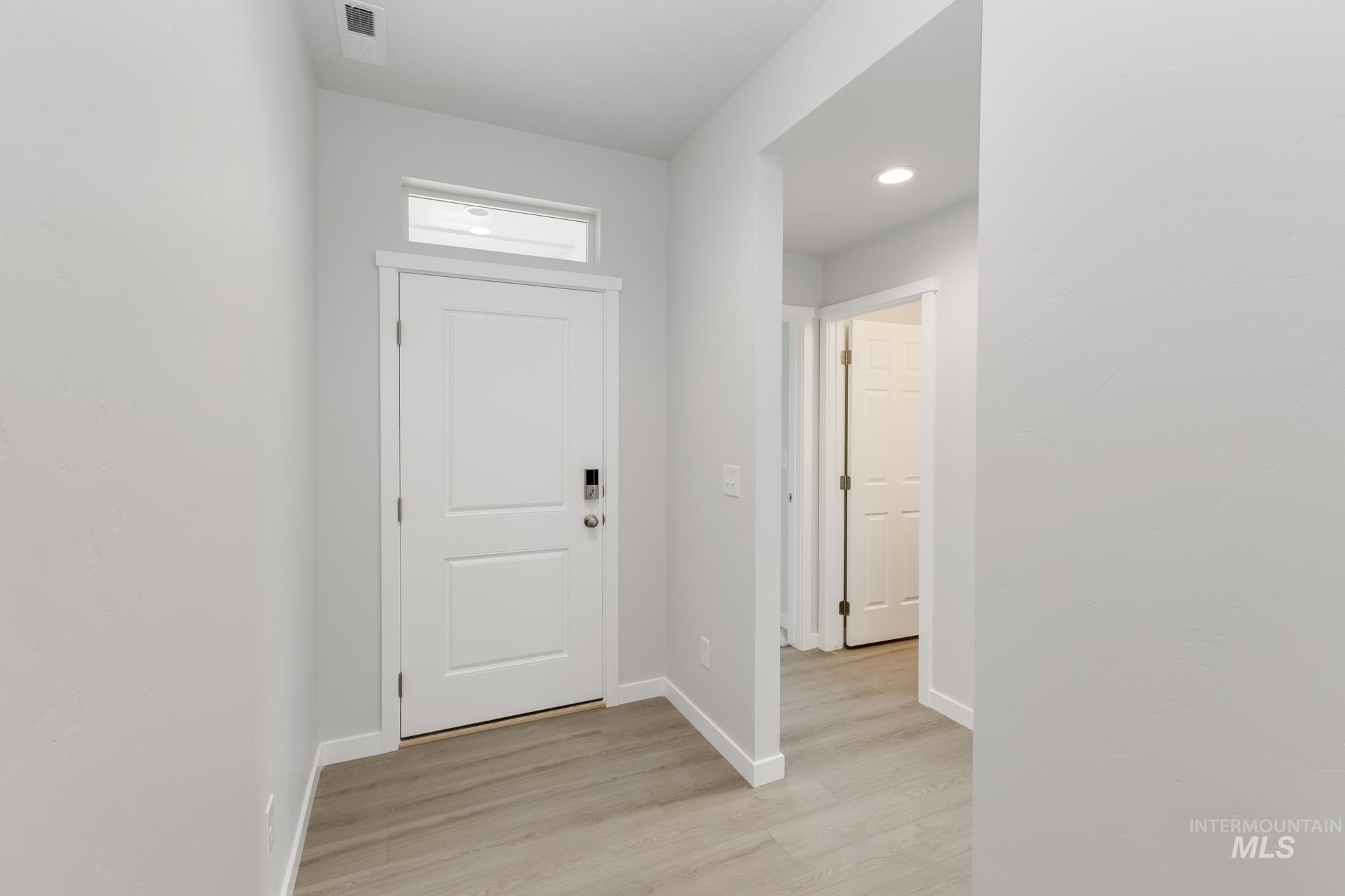 601 W Striped Owl St Property Photo 2