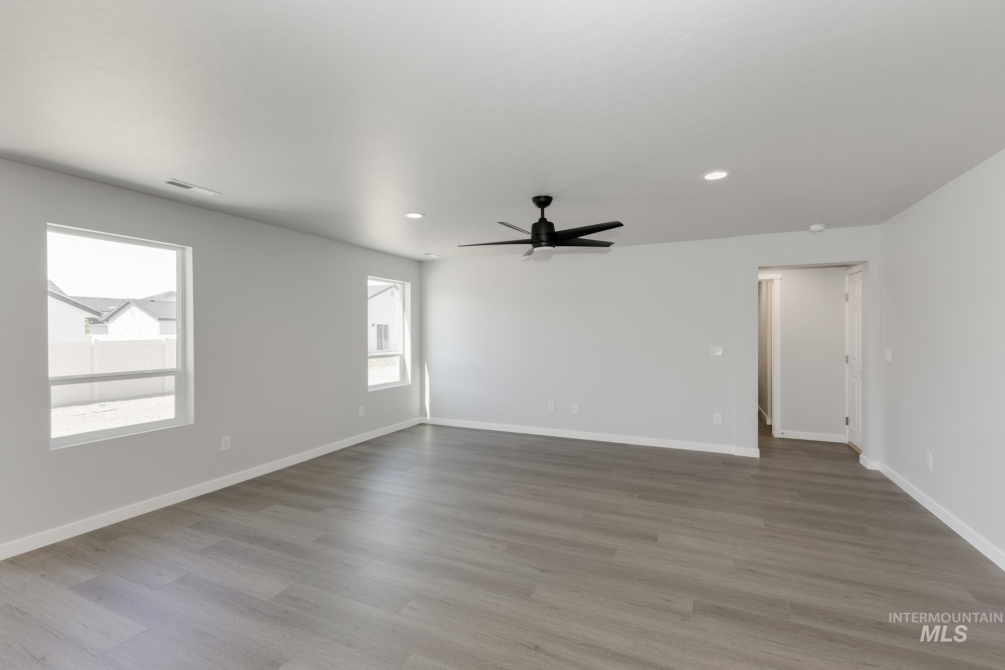 625 W Striped Owl St Property Photo 10
