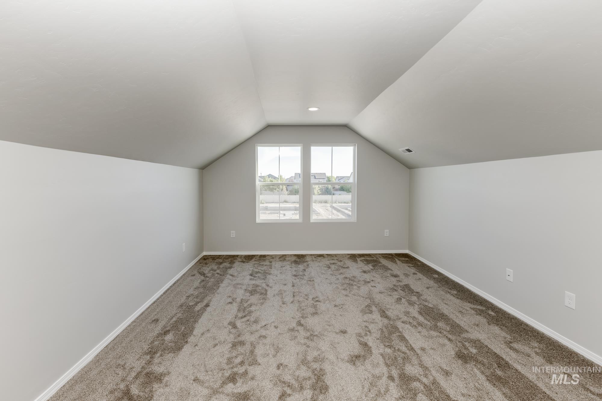 661 W Snowy Owl St Property Photo 20