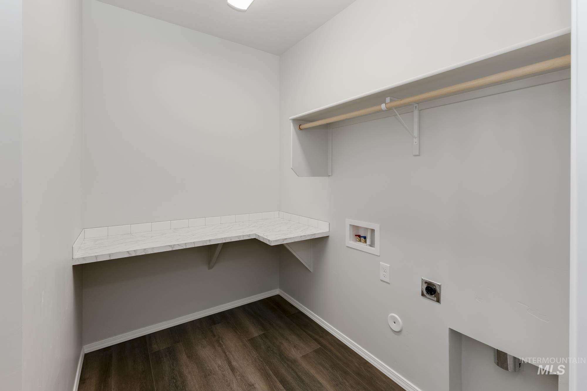 661 W Snowy Owl St Property Photo 20