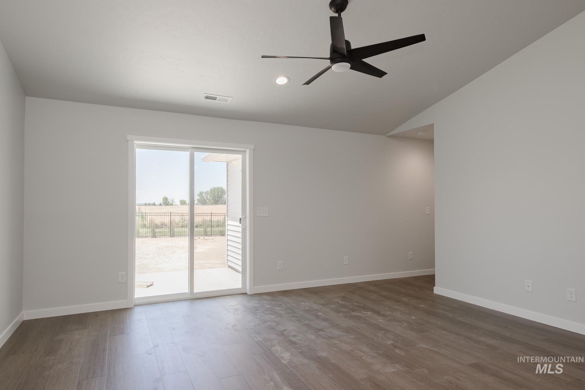 2923 N Arroyo Vista Way Property Photo 9
