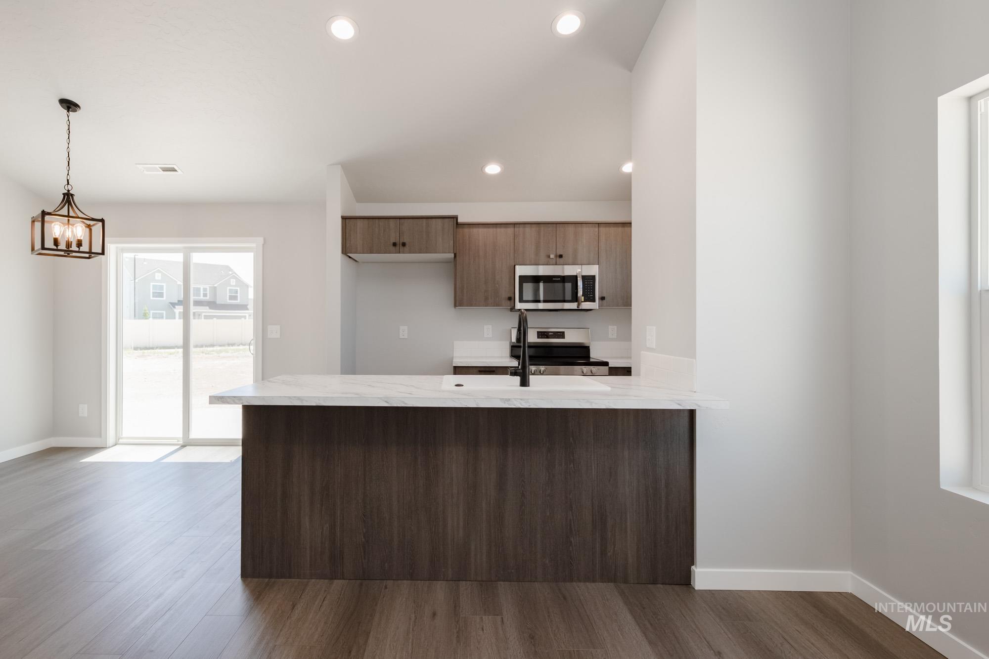 2897 W Animas Creek Dr Property Photo 3
