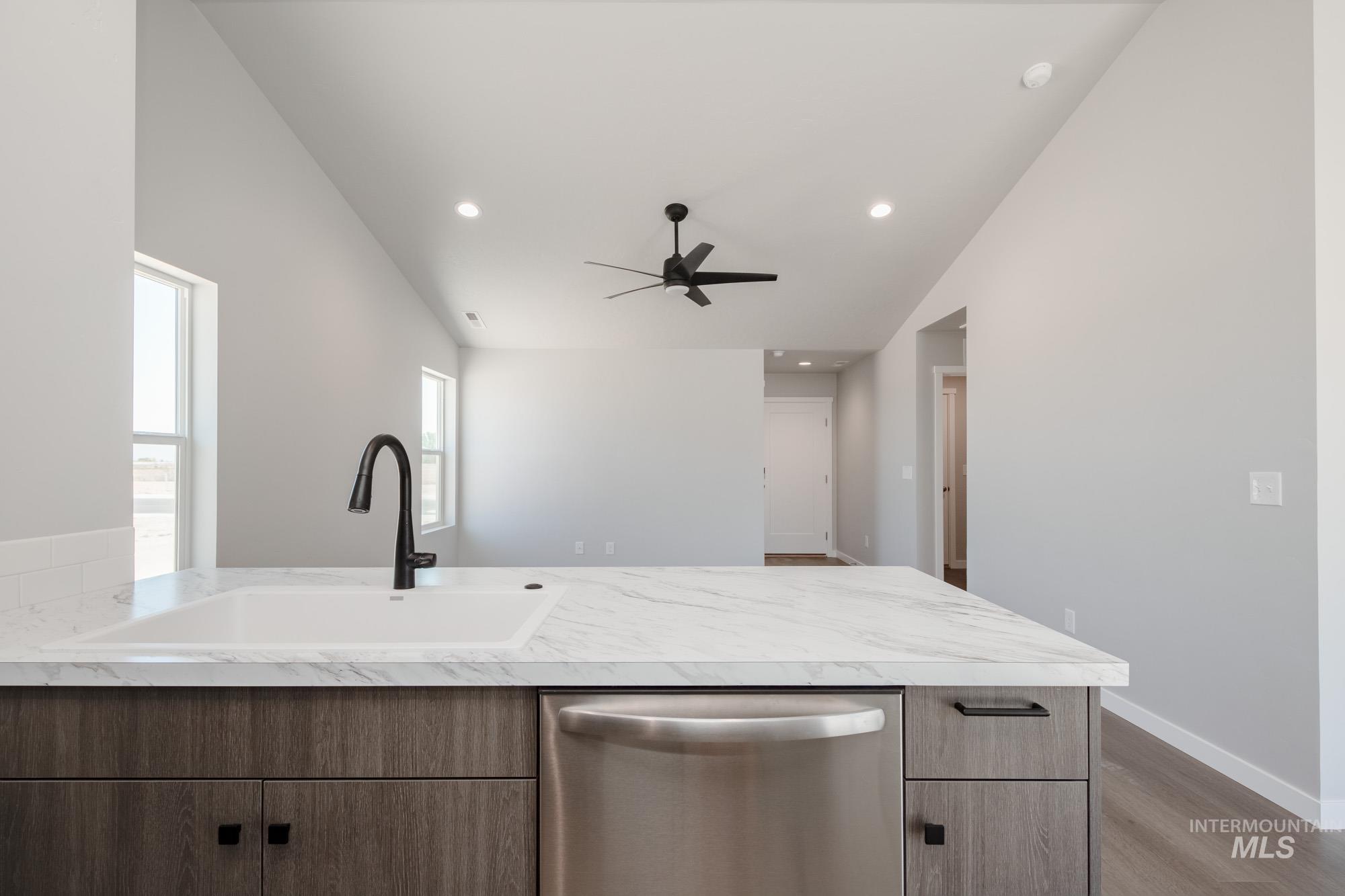 2897 W Animas Creek Dr Property Photo 8