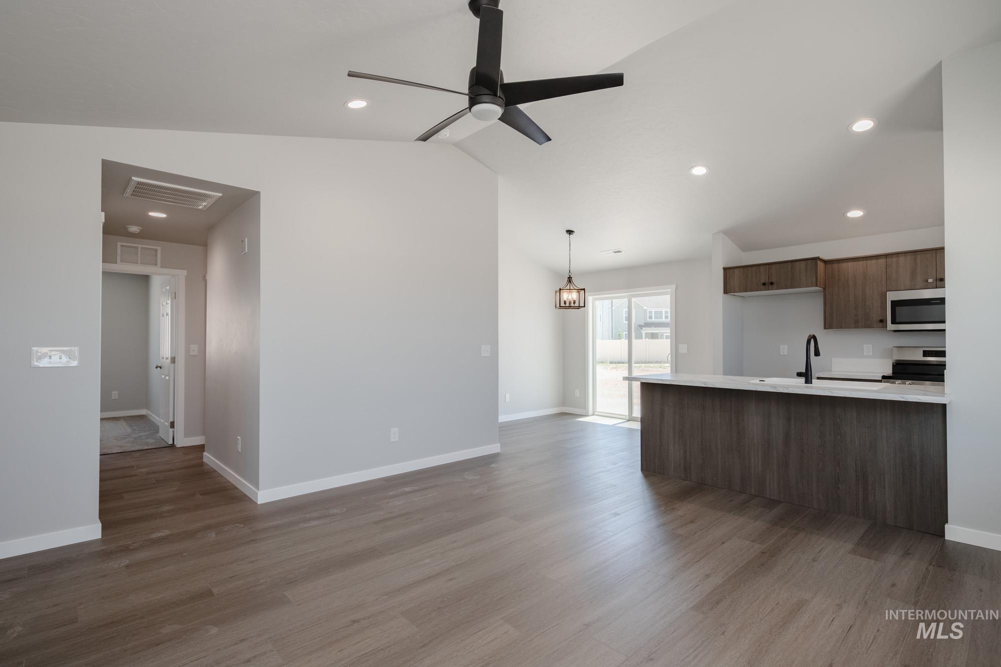 2897 W Animas Creek Dr Property Photo 10