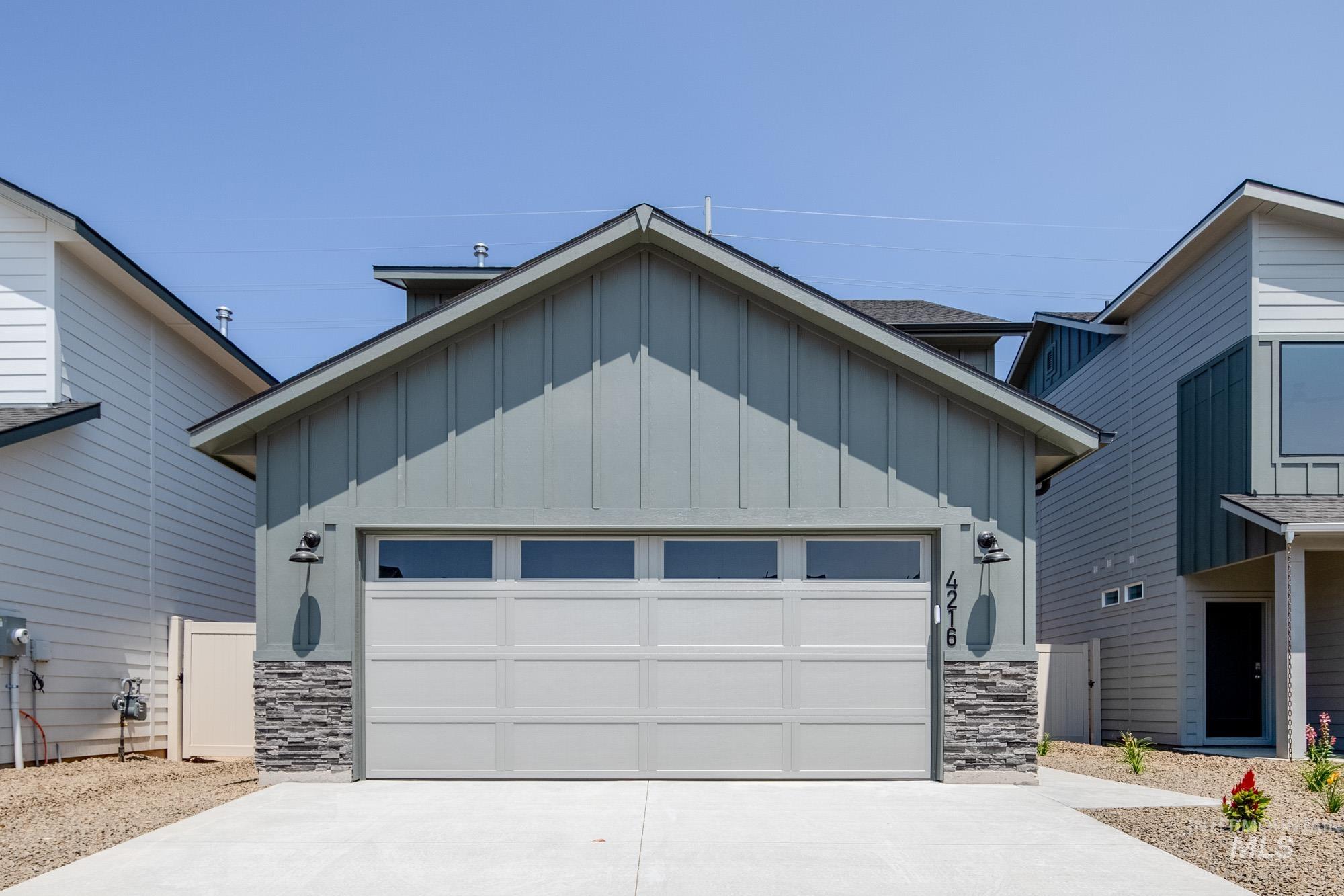 4216 E Woodmurra St Property Photo 1