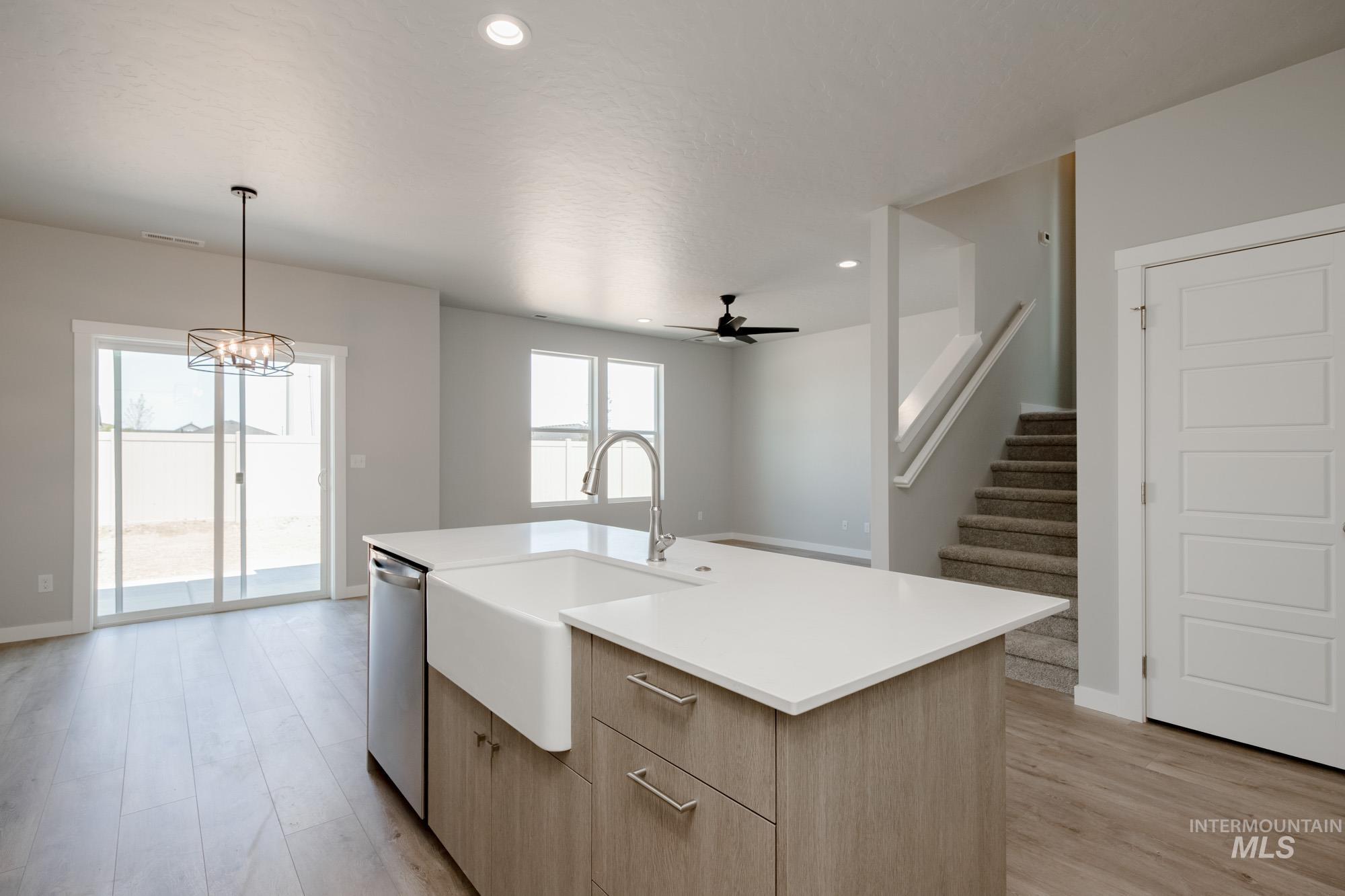 4216 E Woodmurra St Property Photo 9