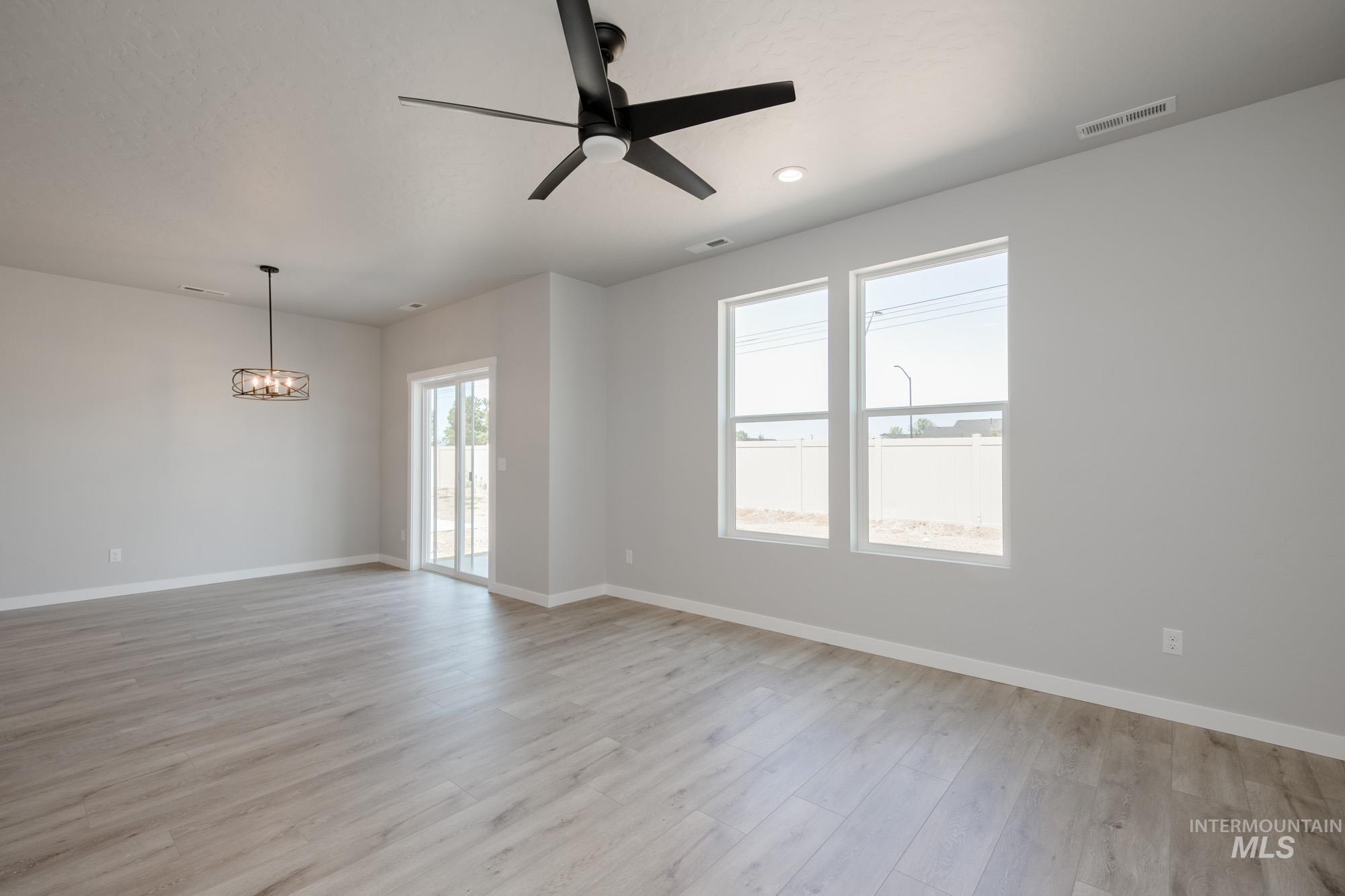 4216 E Woodmurra St Property Photo 12