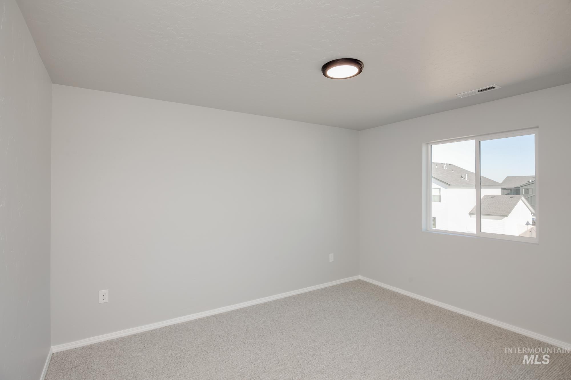 2431 W Podrick Ct Property Photo 23