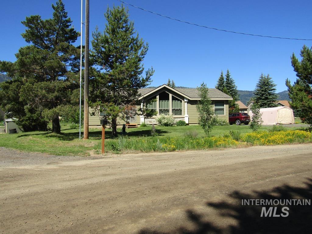 13111 Cameron Drive Property Photo 1
