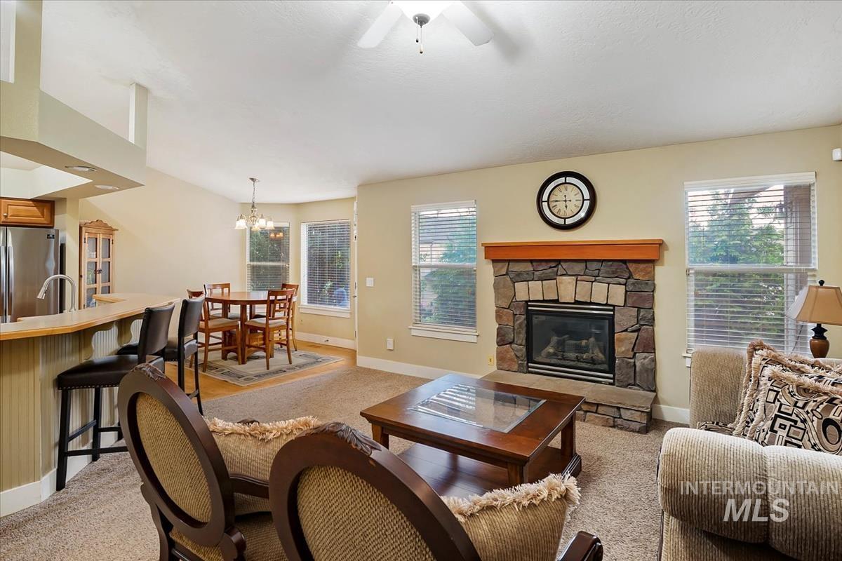 9538 Silverbirch Property Photo 4