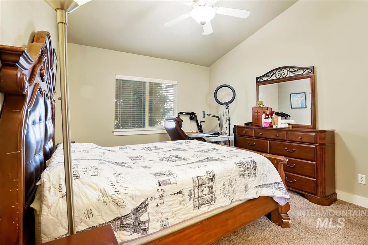 9538 Silverbirch Property Photo 11