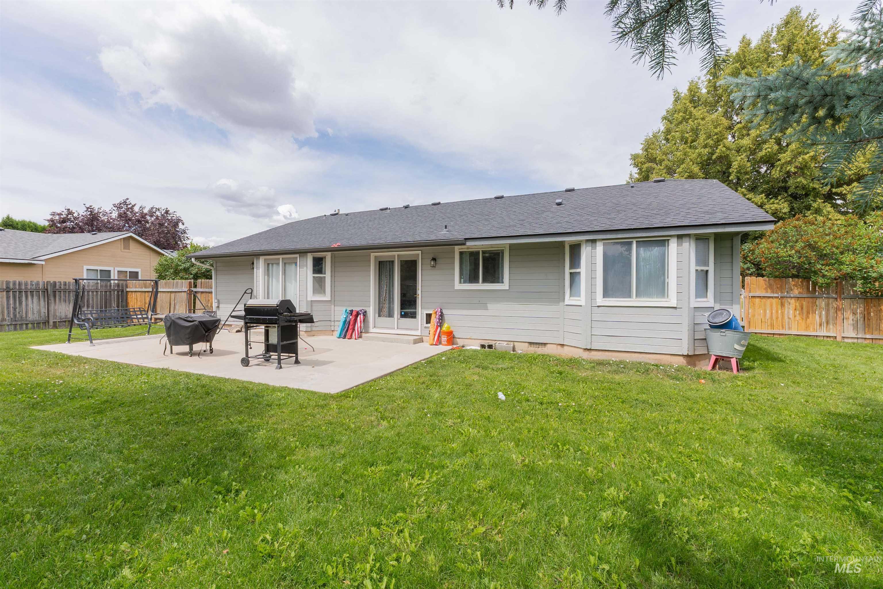 2403 Sunflower Dr. Property Photo 32
