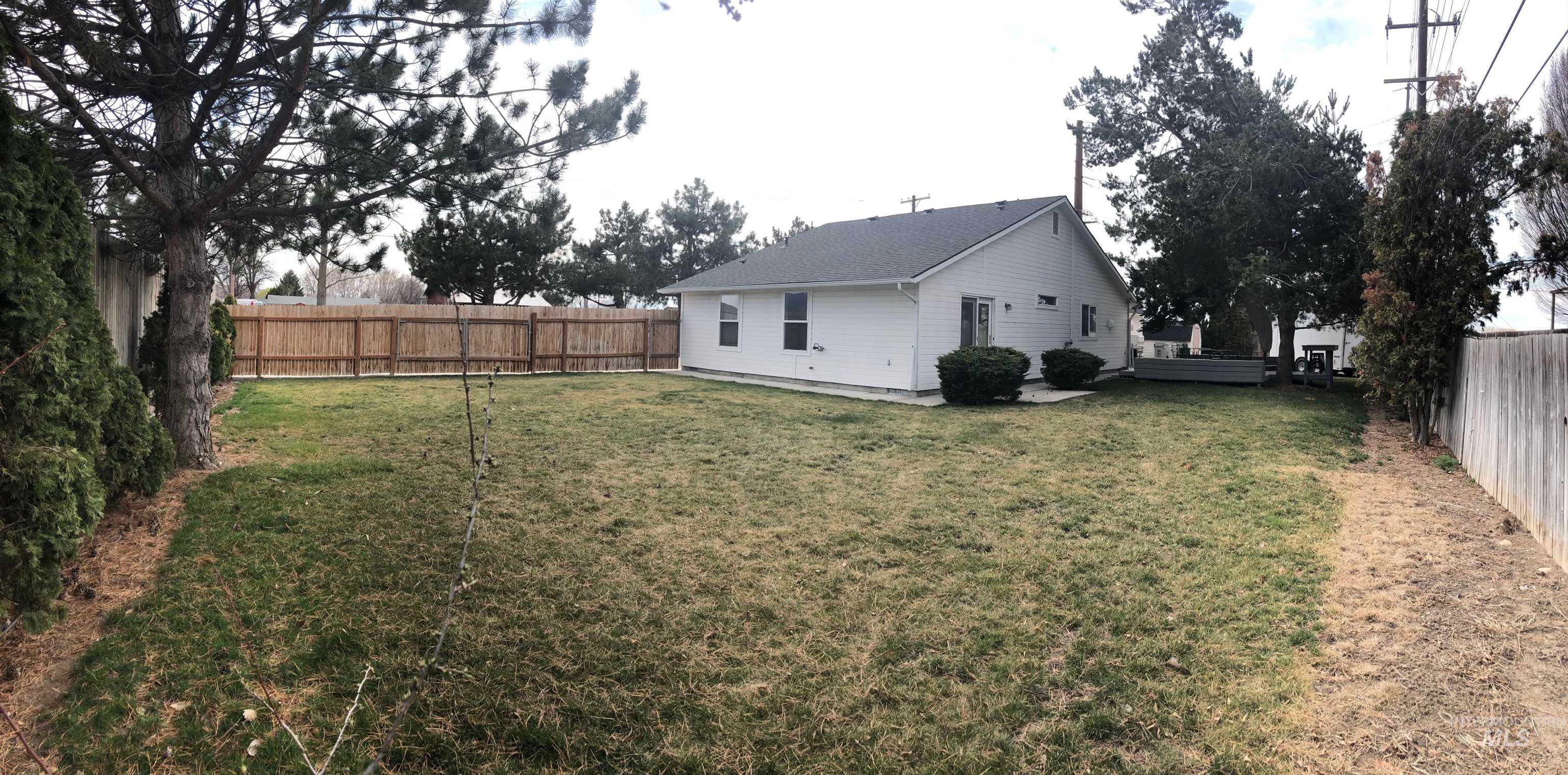 11552 W State Street Property Photo 5