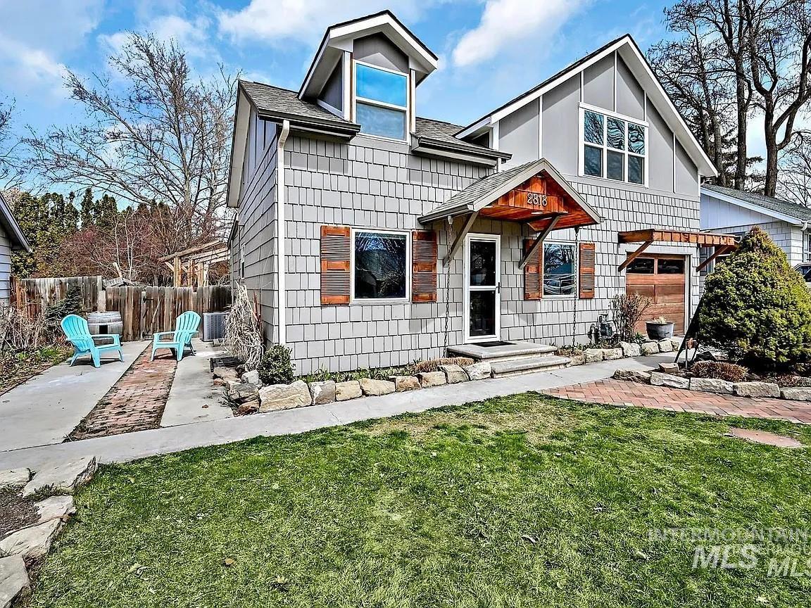 2818 W Edson St.