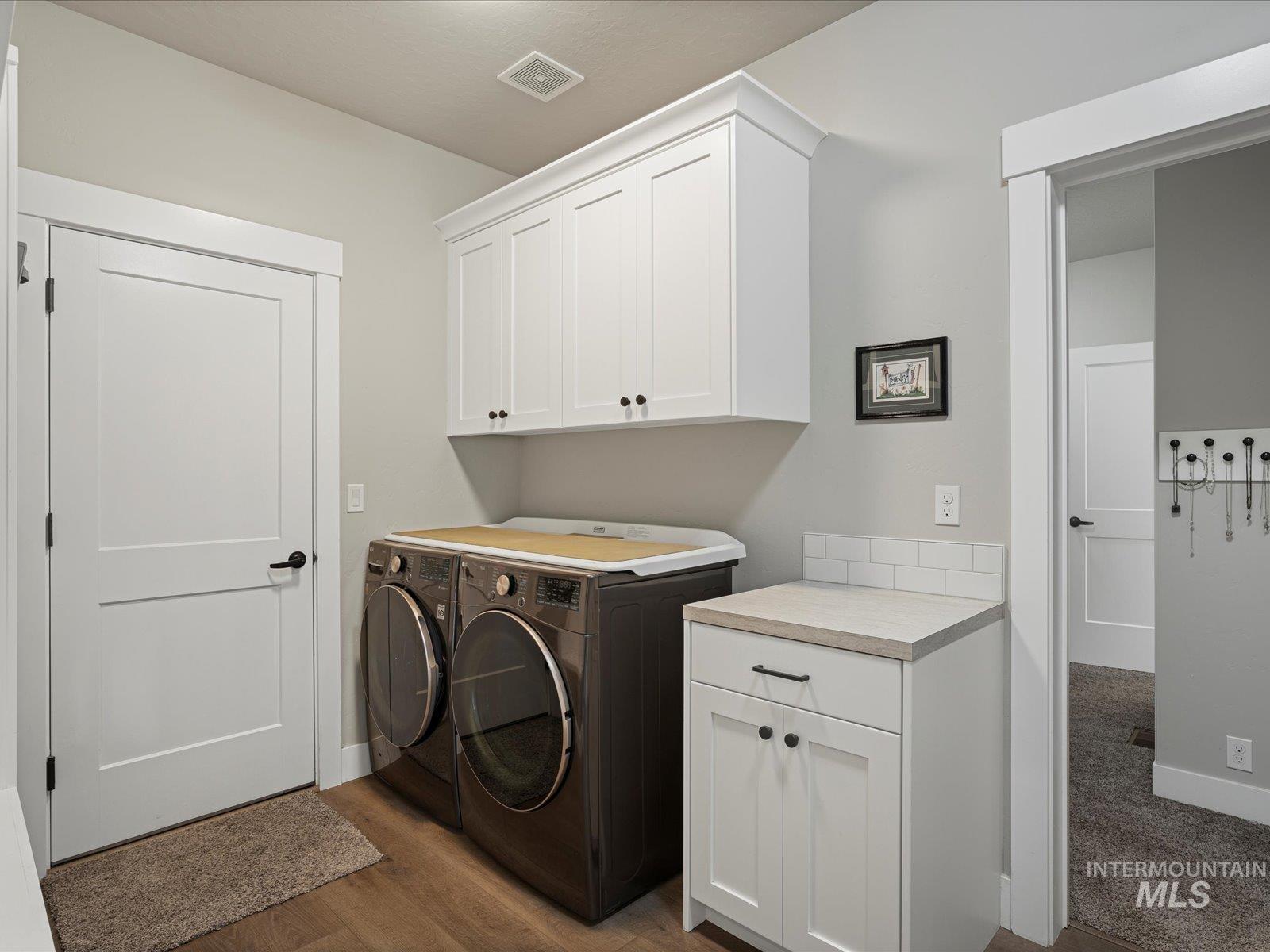 3917 Palisade Ave Property Photo 21