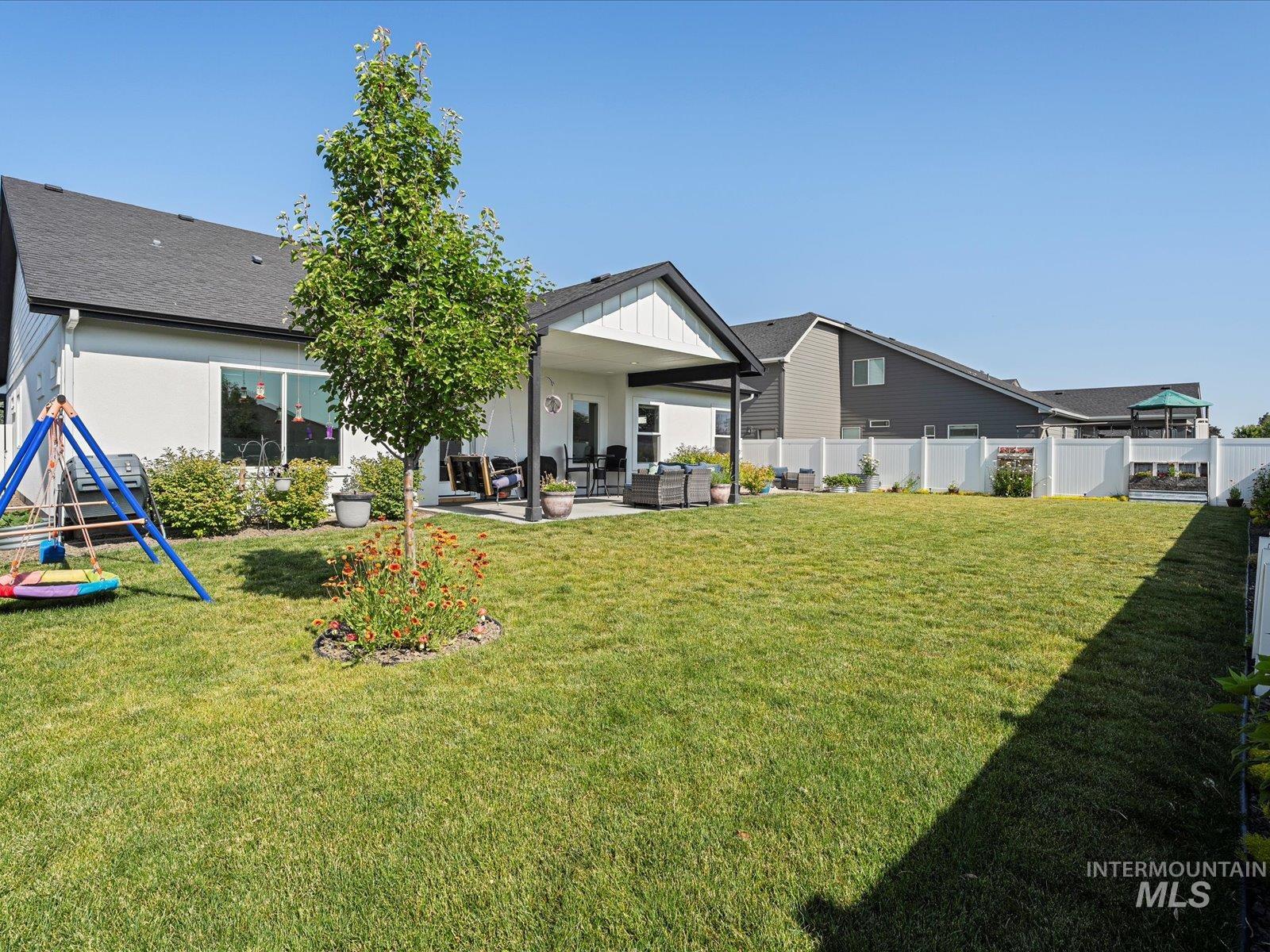 3917 Palisade Ave Property Photo 36