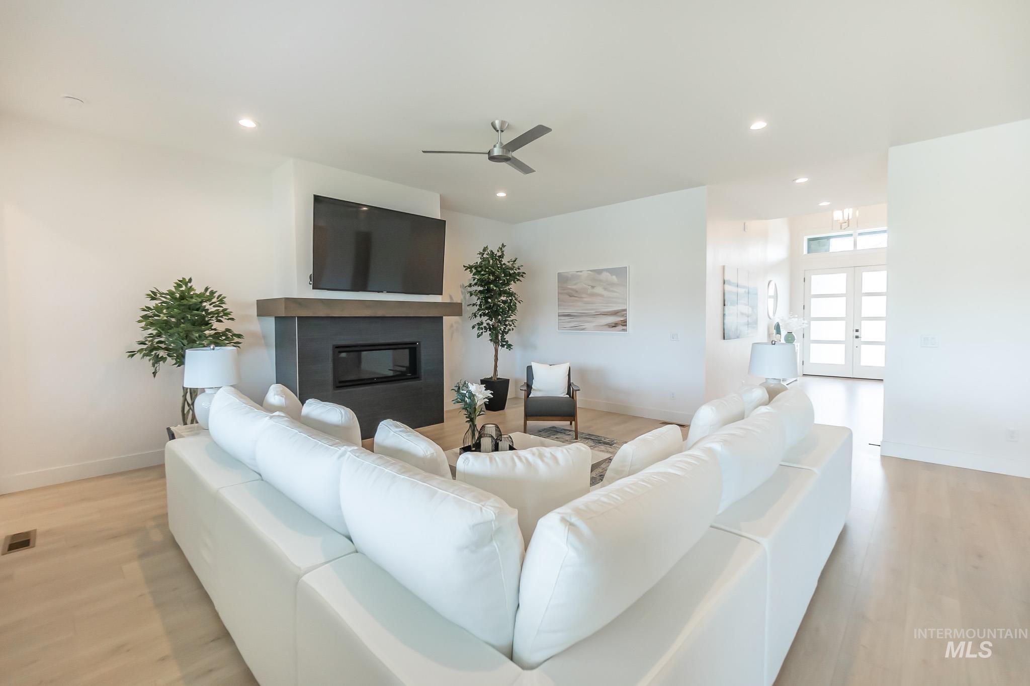 207 S Eagles Roost Way Property Photo 17