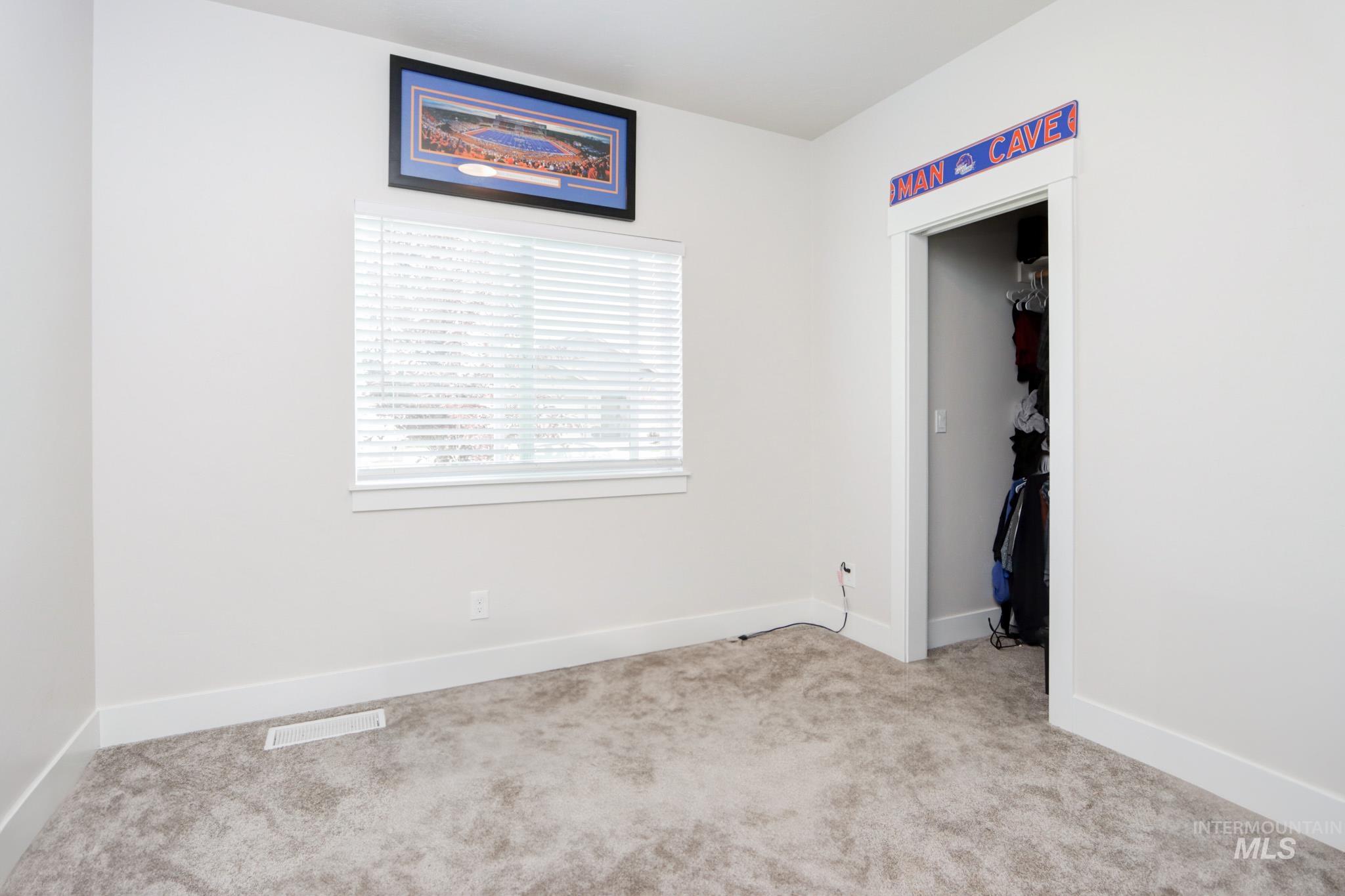 2440 Torrey Pines Ct Property Photo 18