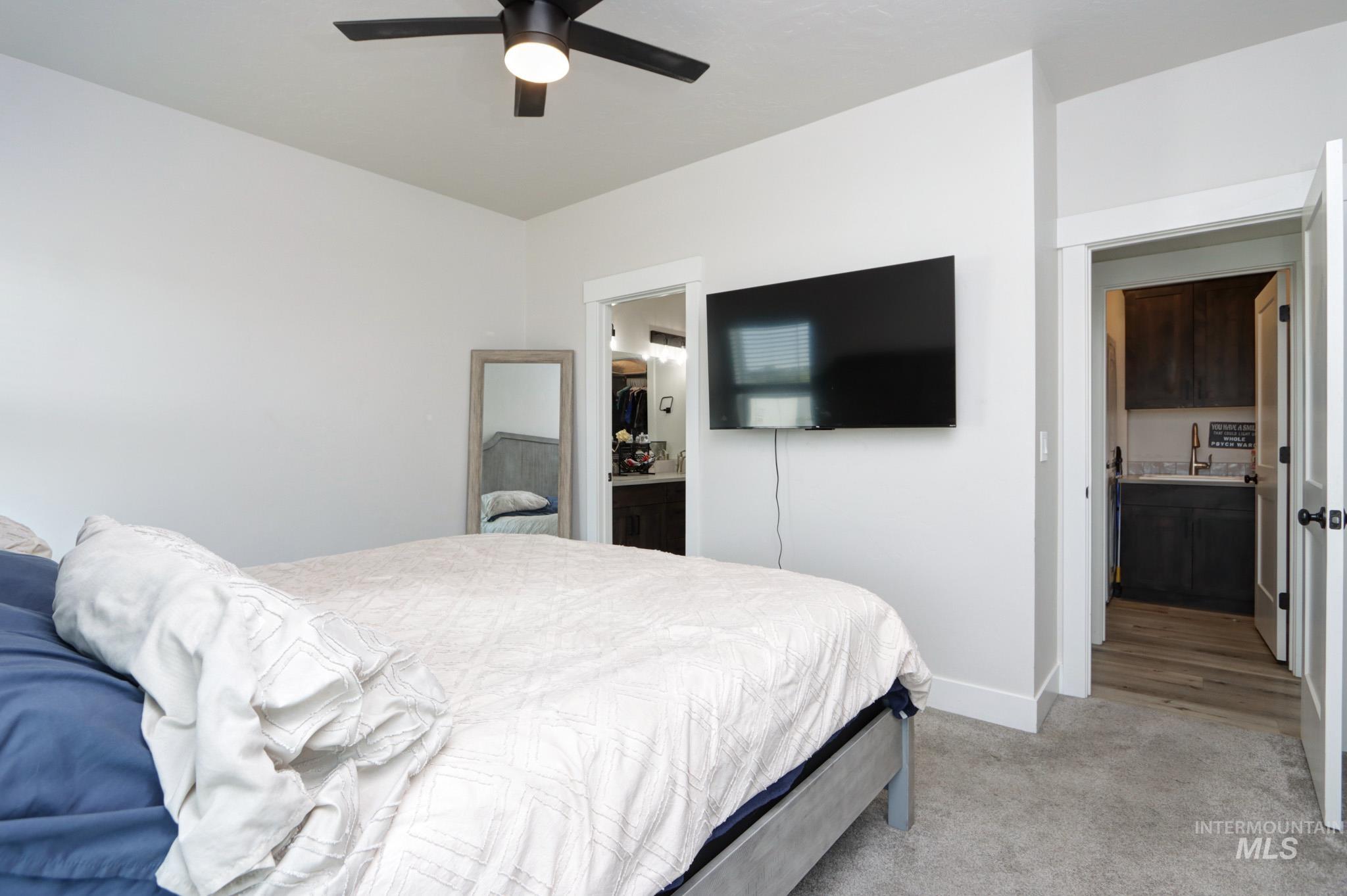 2440 Torrey Pines Ct Property Photo 24