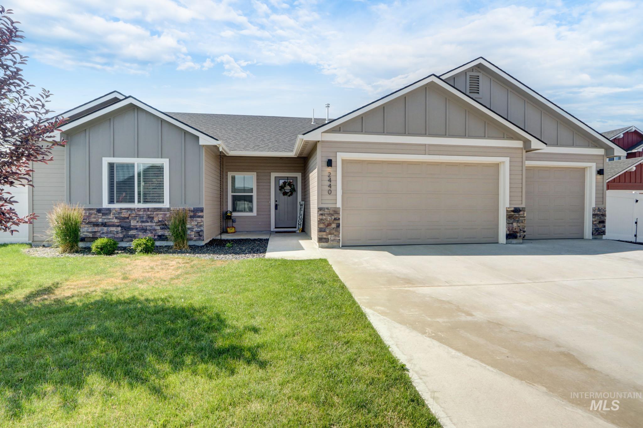 2440 Torrey Pines Ct Property Photo 39