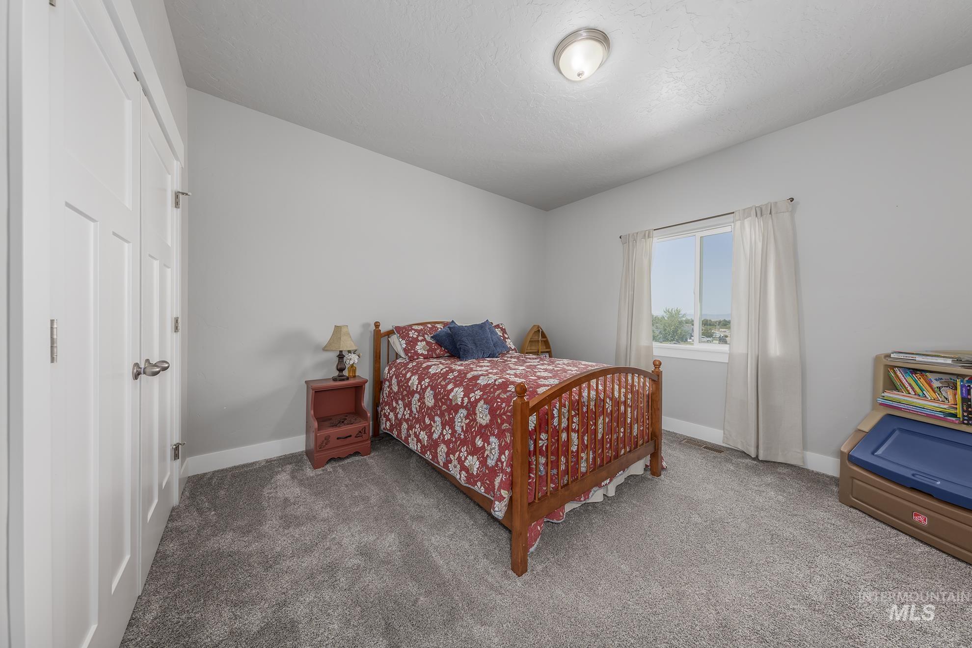 2140 Lisa Court Property Photo 21