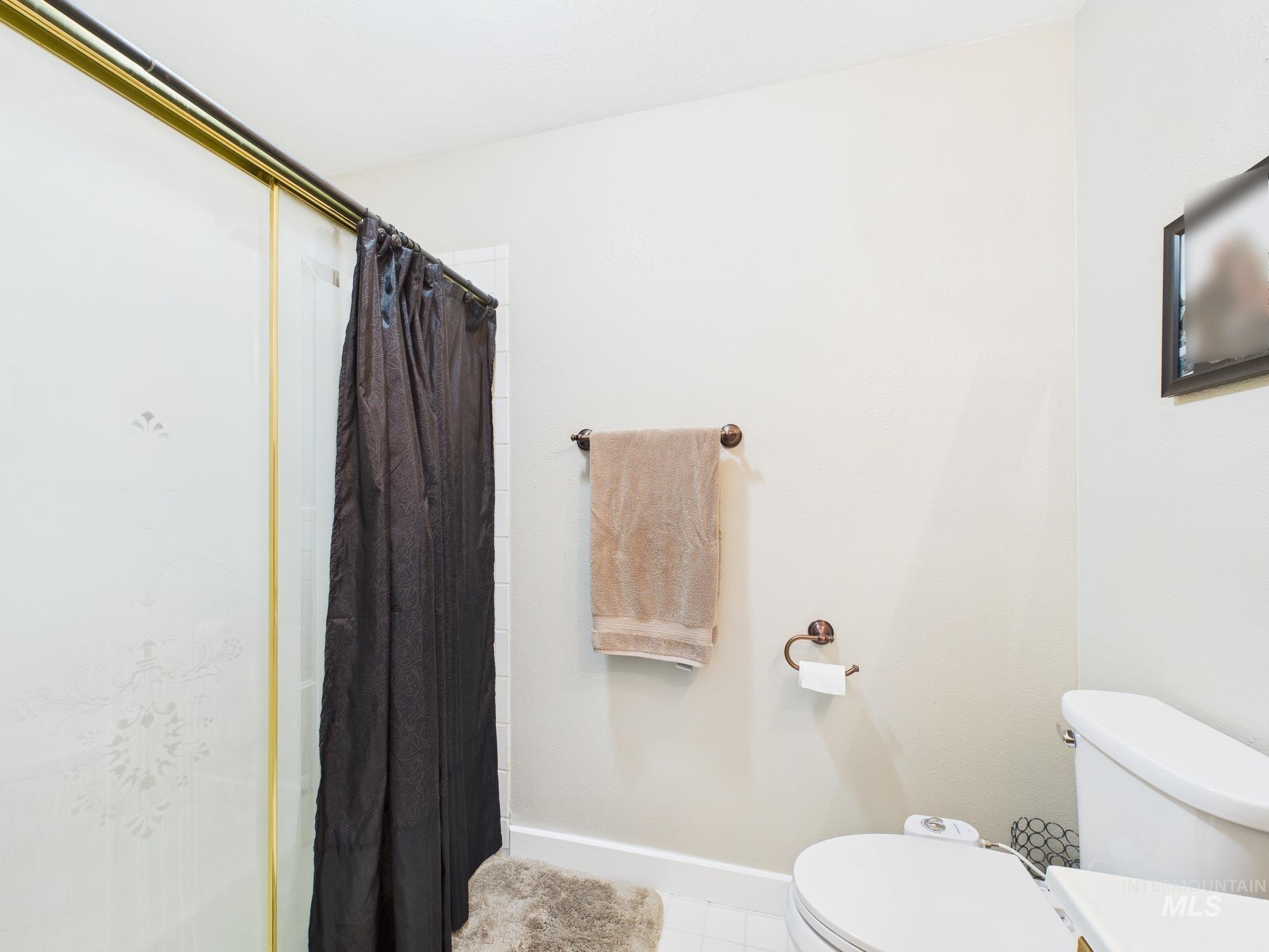 1725 W Central Road Property Photo 15
