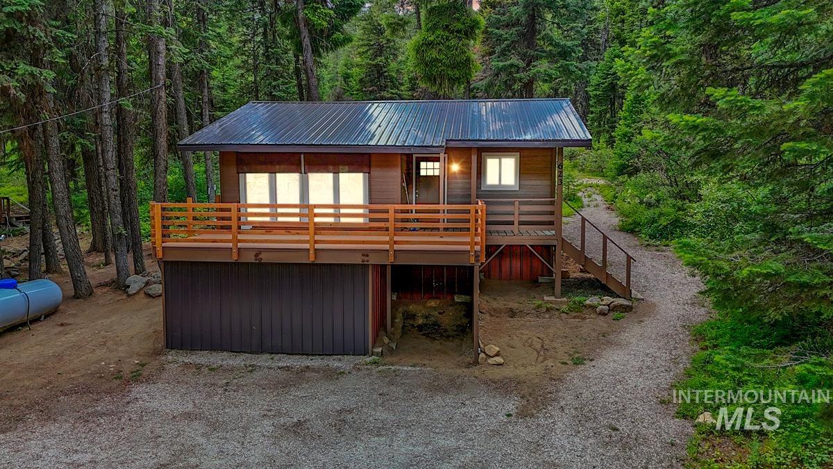 623 West Mountain Road Property Photo 1