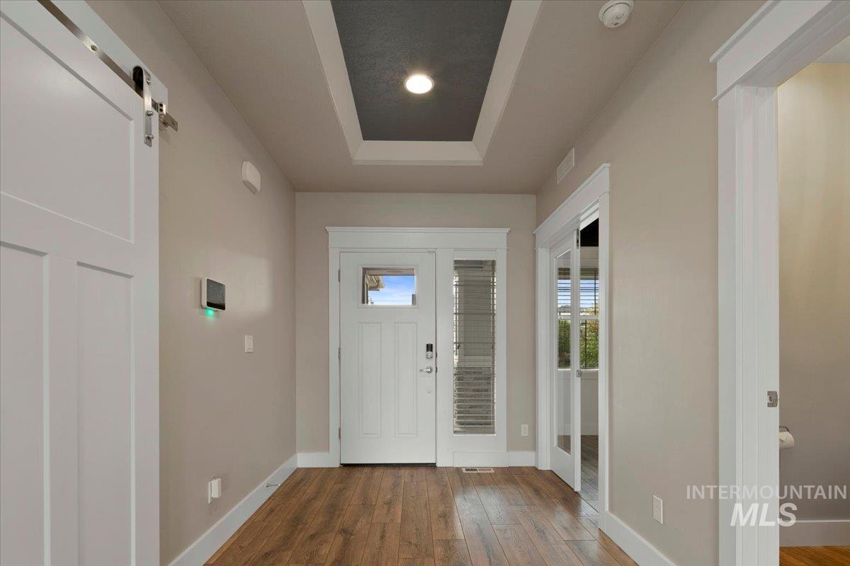 677 E Andes Dr. Property Photo 3