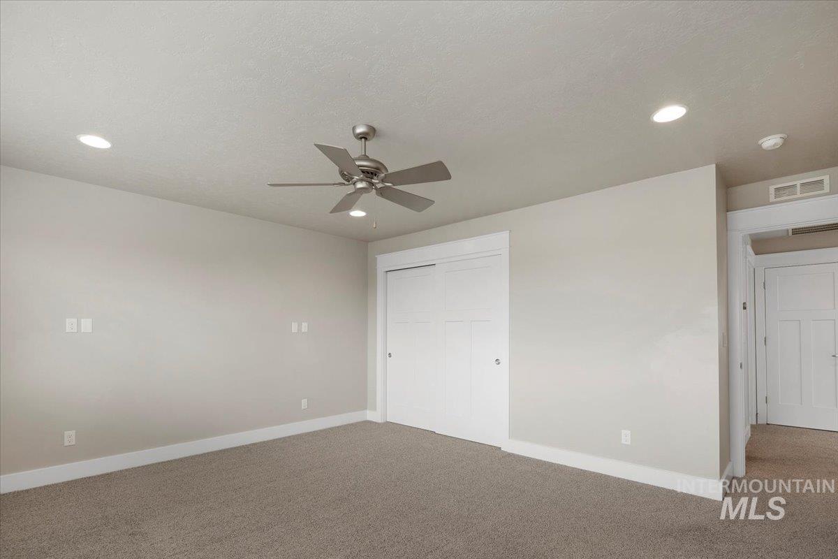 677 E Andes Dr. Property Photo 36