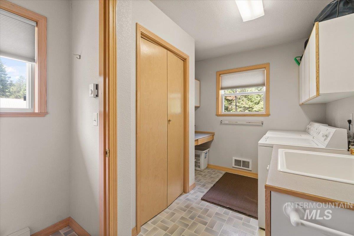 415 Mcginnis Property Photo 13