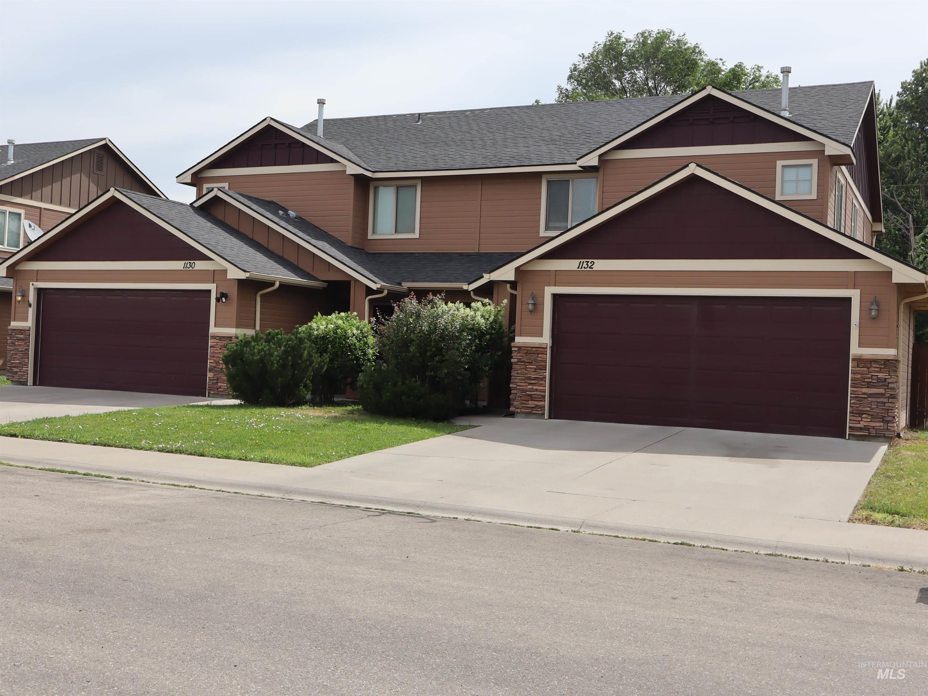 1130-1132 Mayflower Property Photo 1