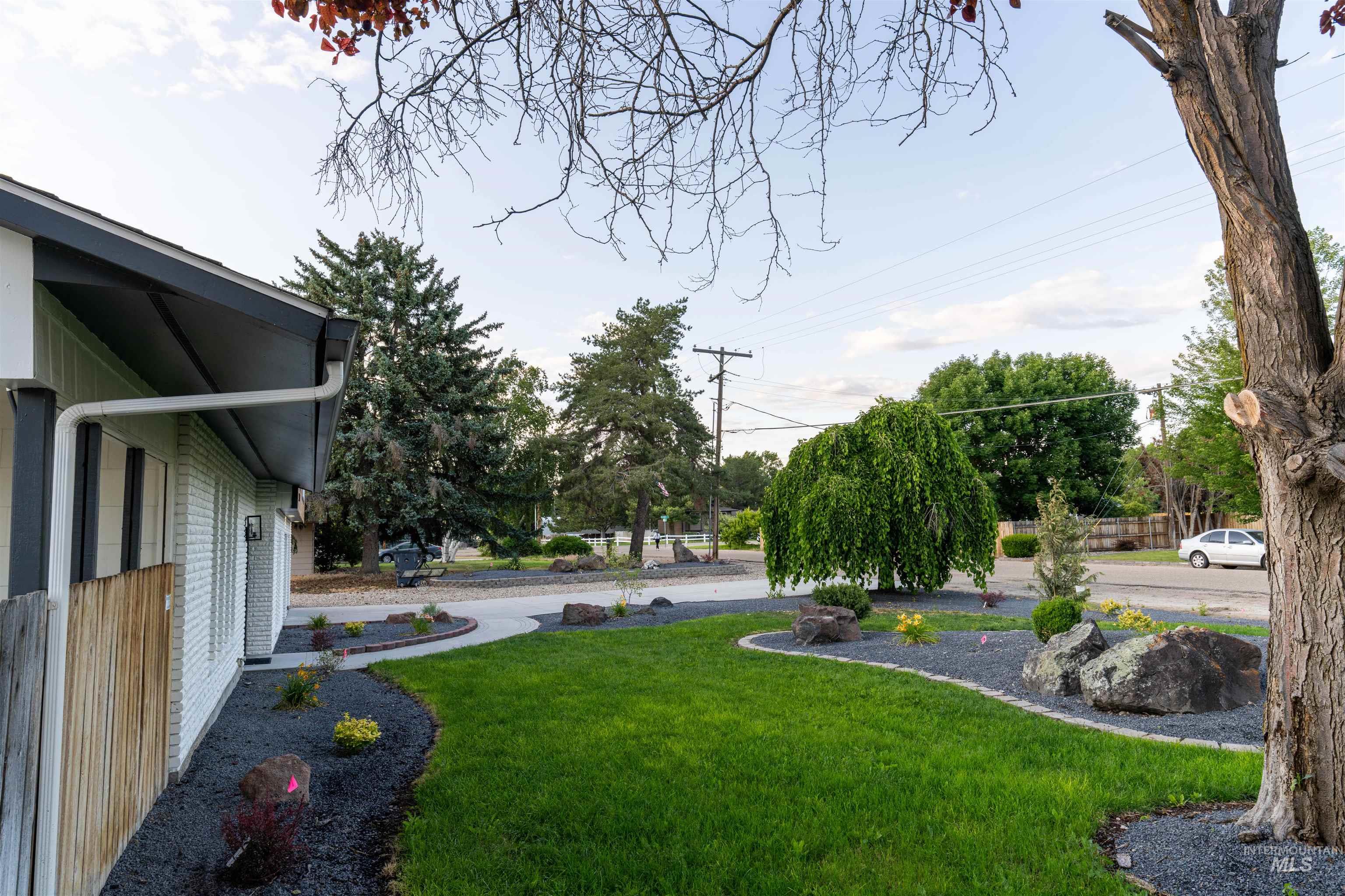 16103 S Kimball Ave Property Photo 3