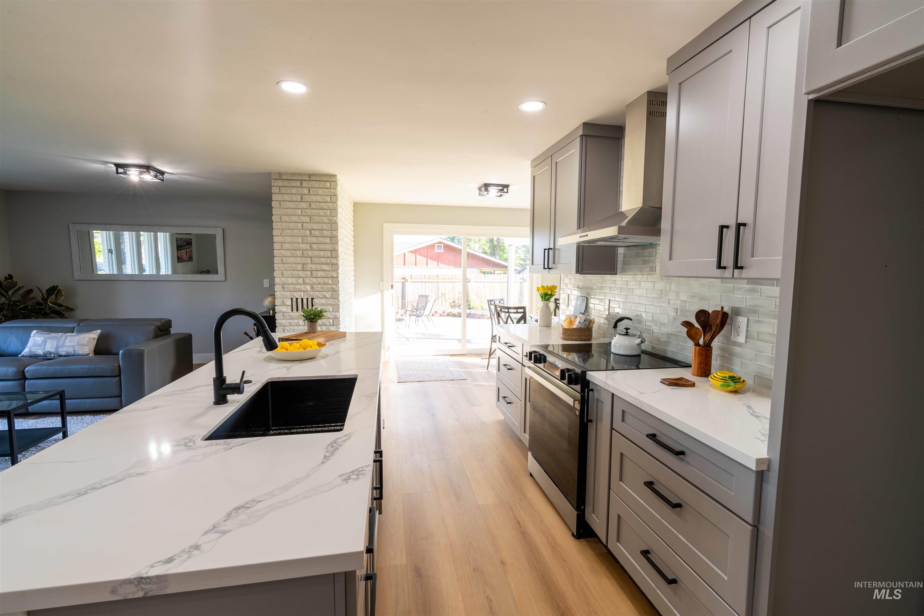 16103 S Kimball Ave Property Photo 17