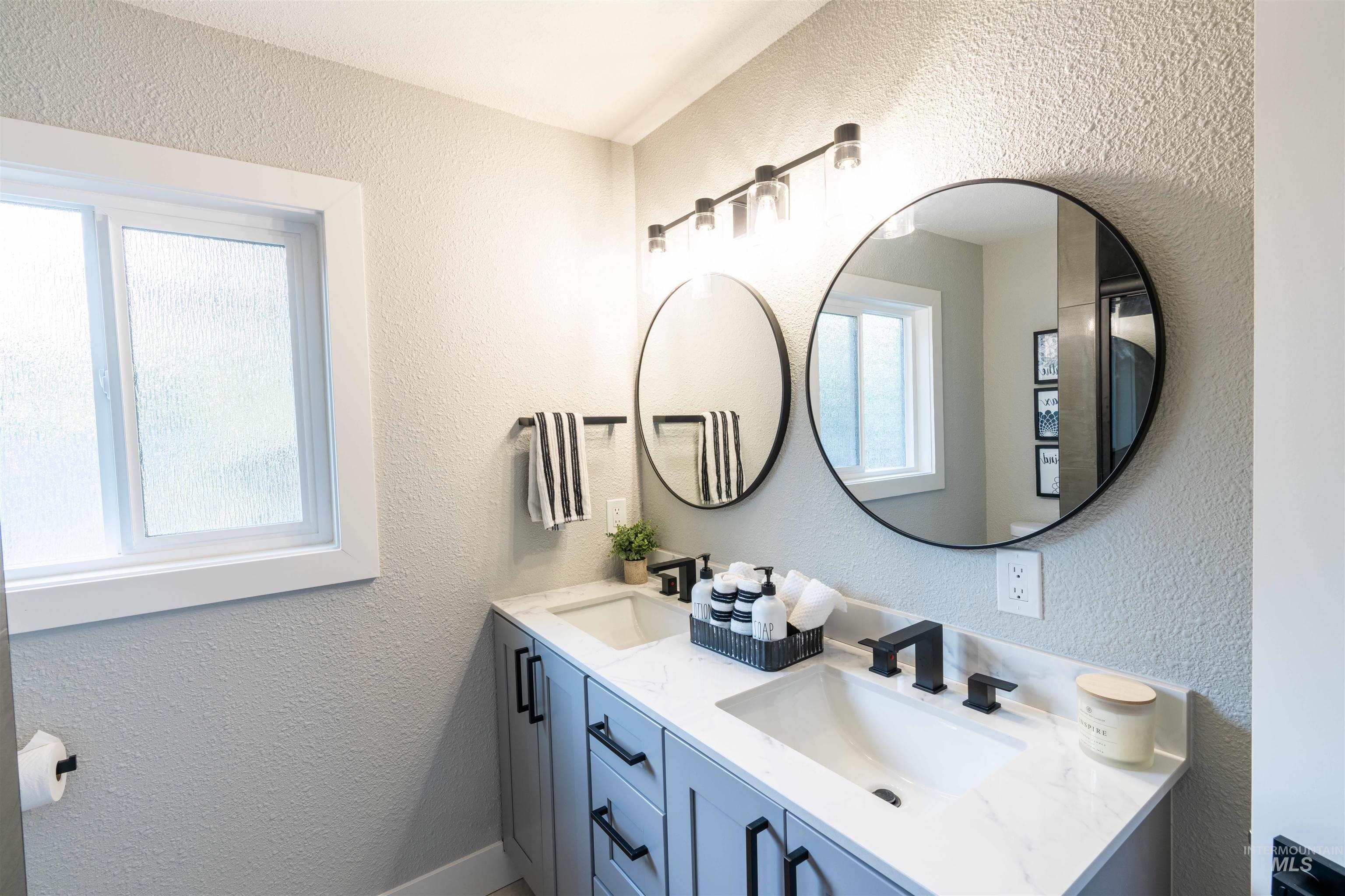 16103 S Kimball Ave Property Photo 37