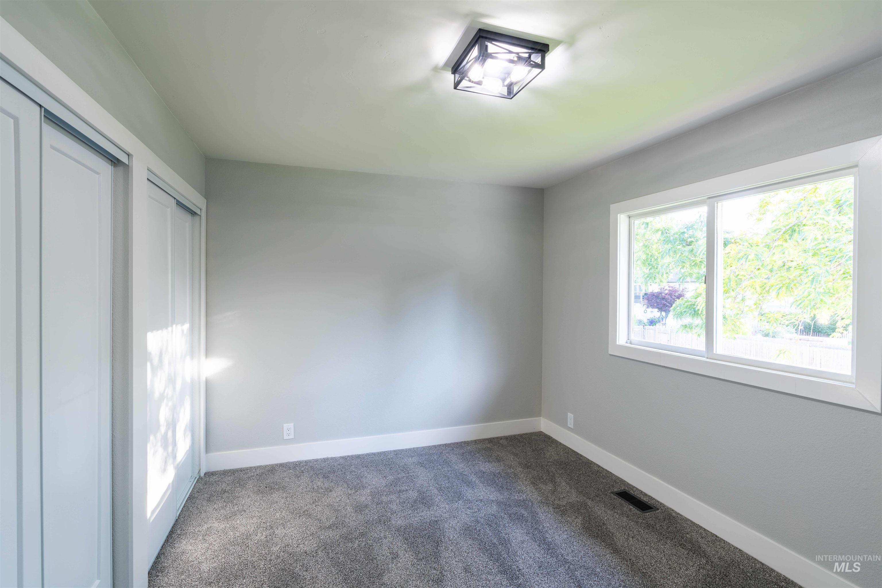 16103 S Kimball Ave Property Photo 41