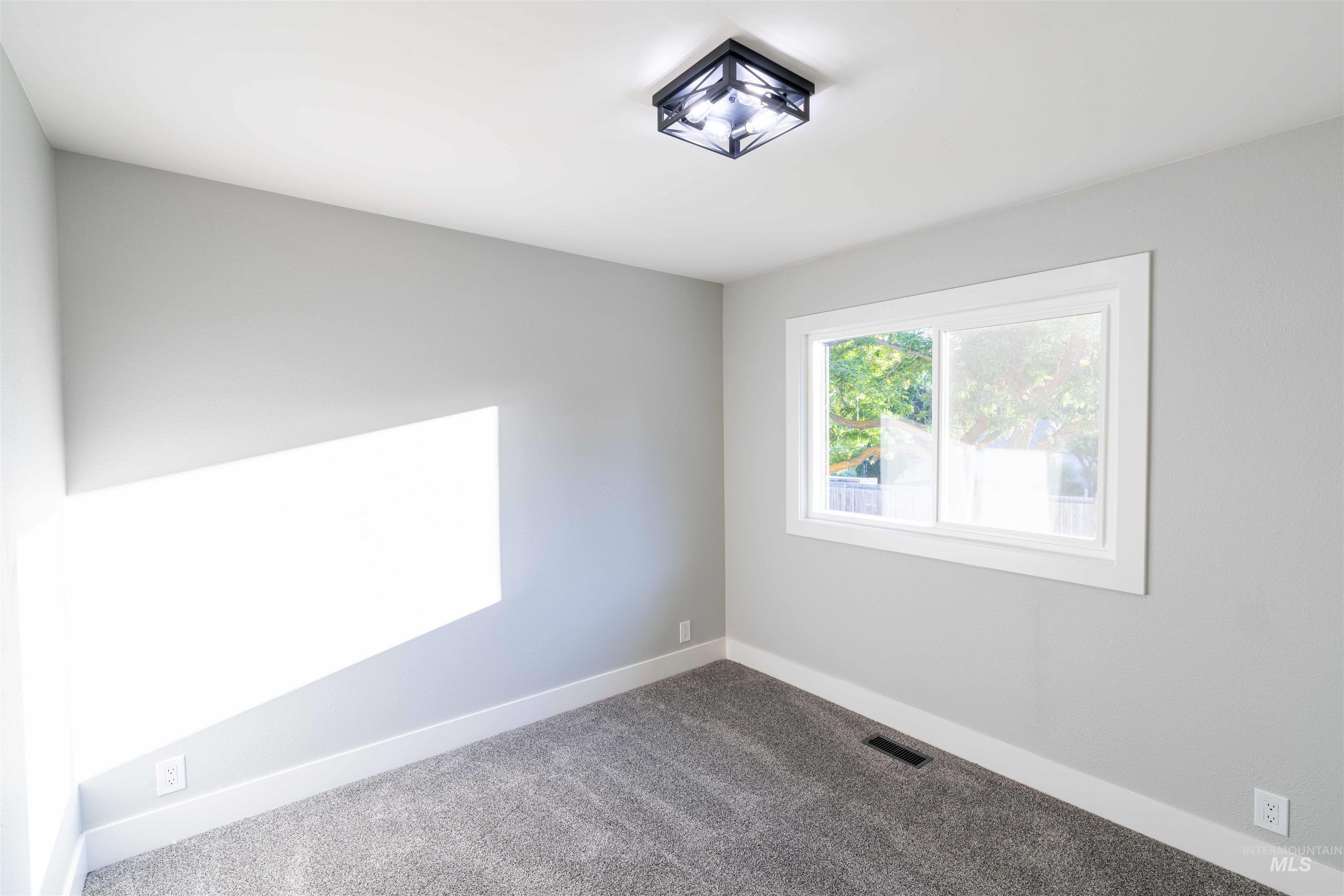 16103 S Kimball Ave Property Photo 42