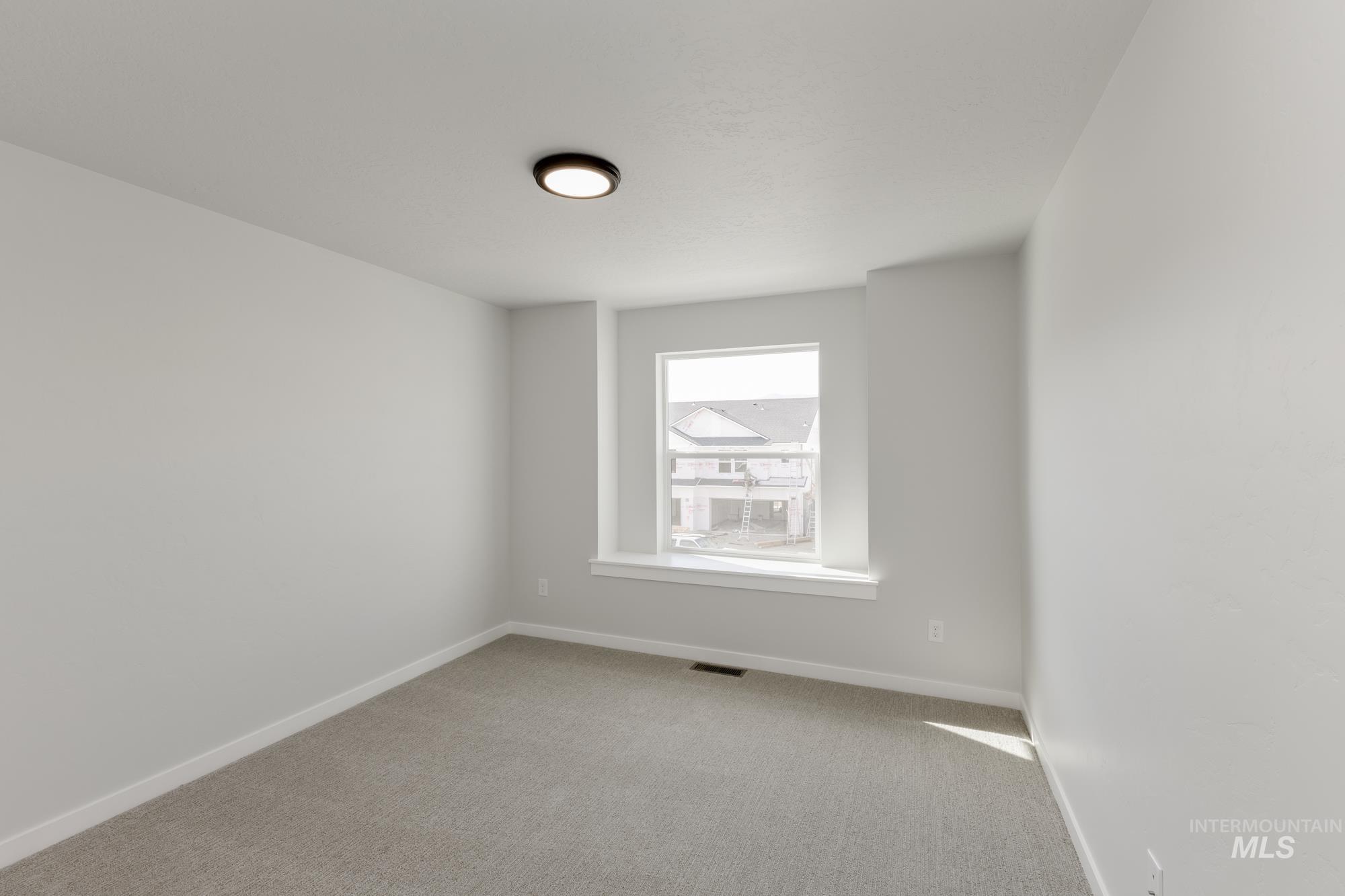 220 Moose St Property Photo 15