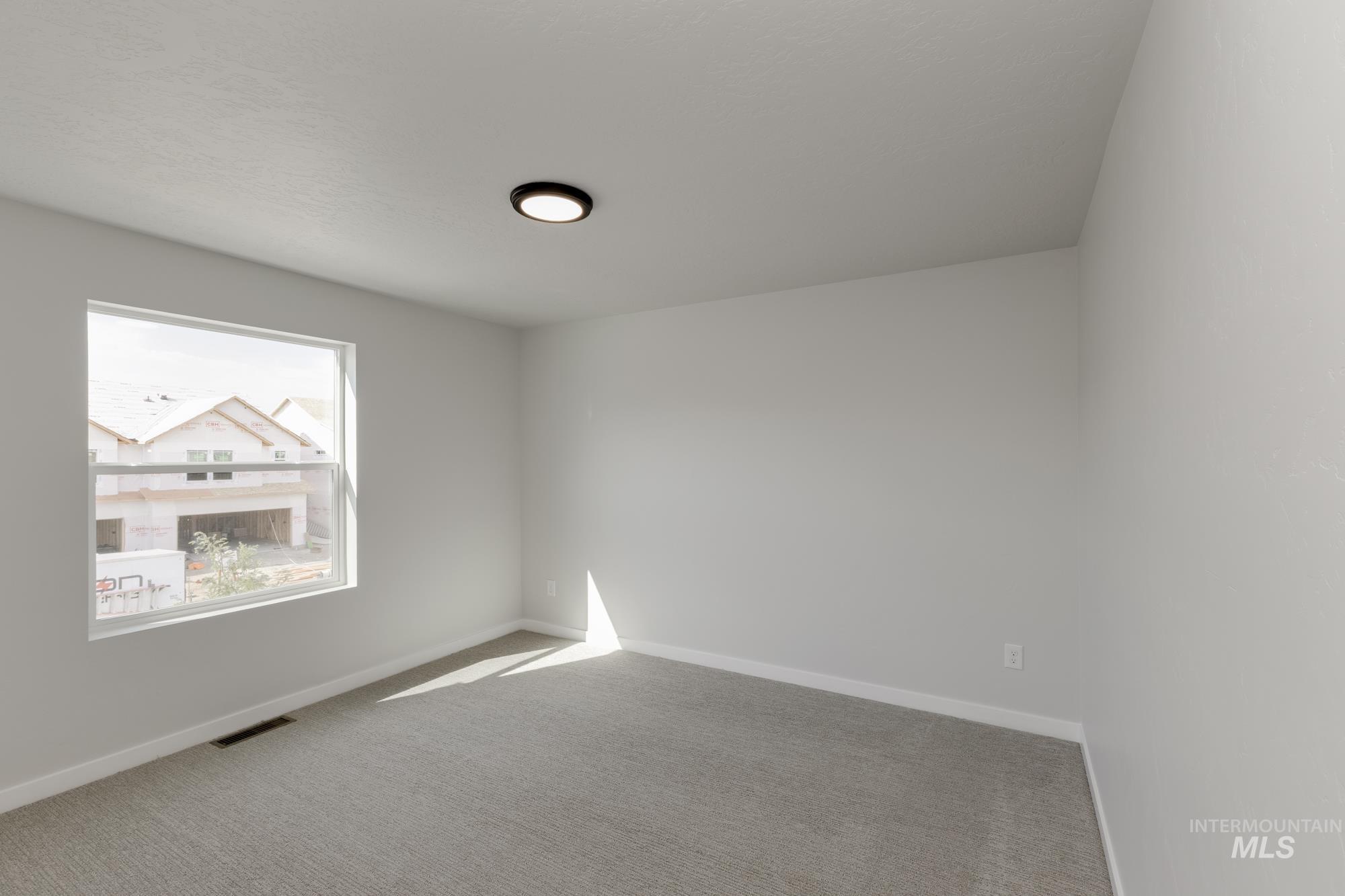 220 Moose St Property Photo 16
