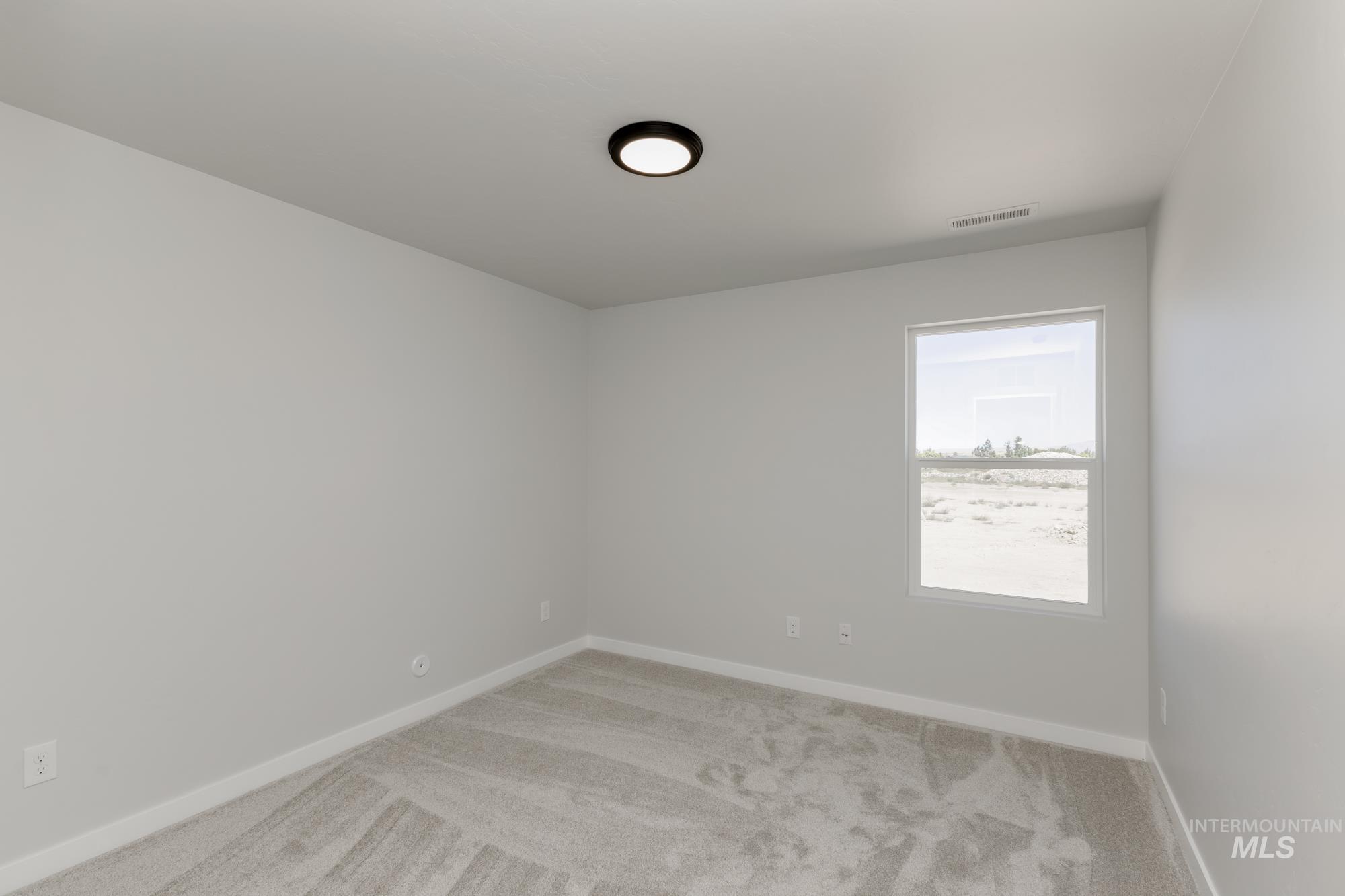 2128 N 7th E St Property Photo 11