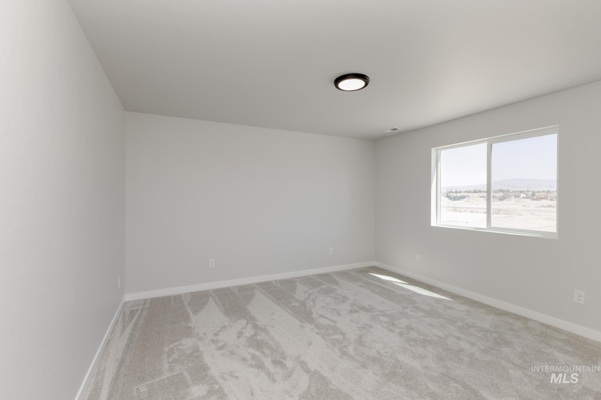 2128 N 7th E St Property Photo 15