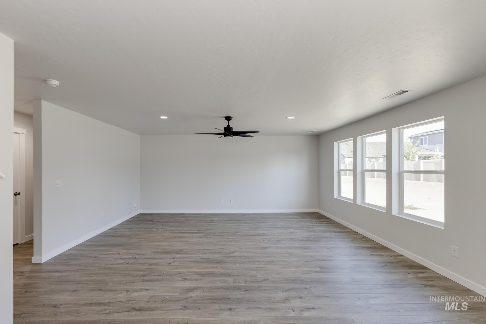 11104 W Teratai St Property Photo 5