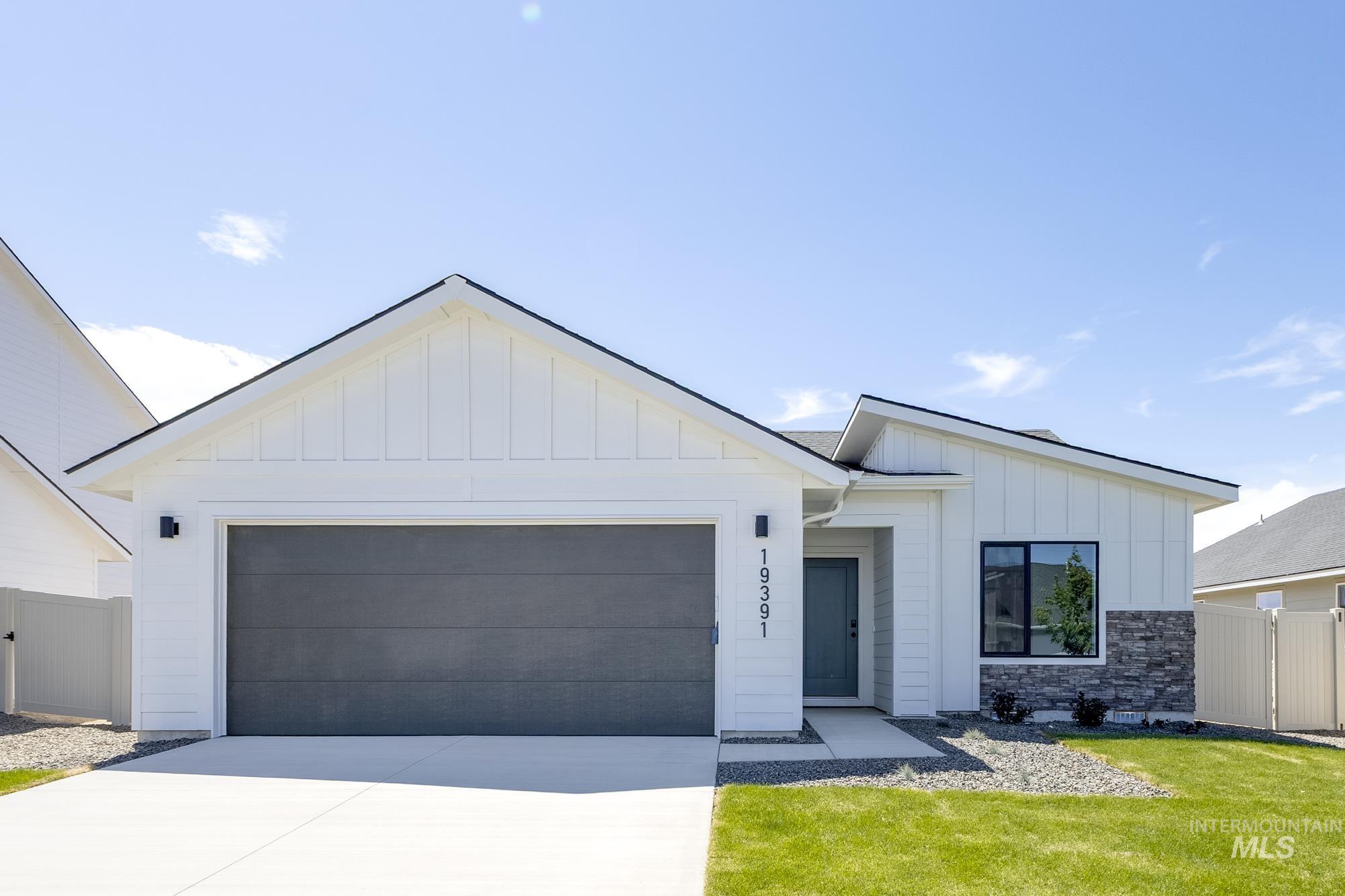 19391 Schooner Ave Property Photo 1