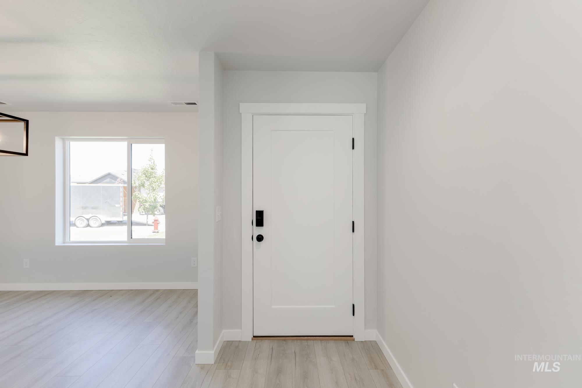 19391 Schooner Ave Property Photo 2