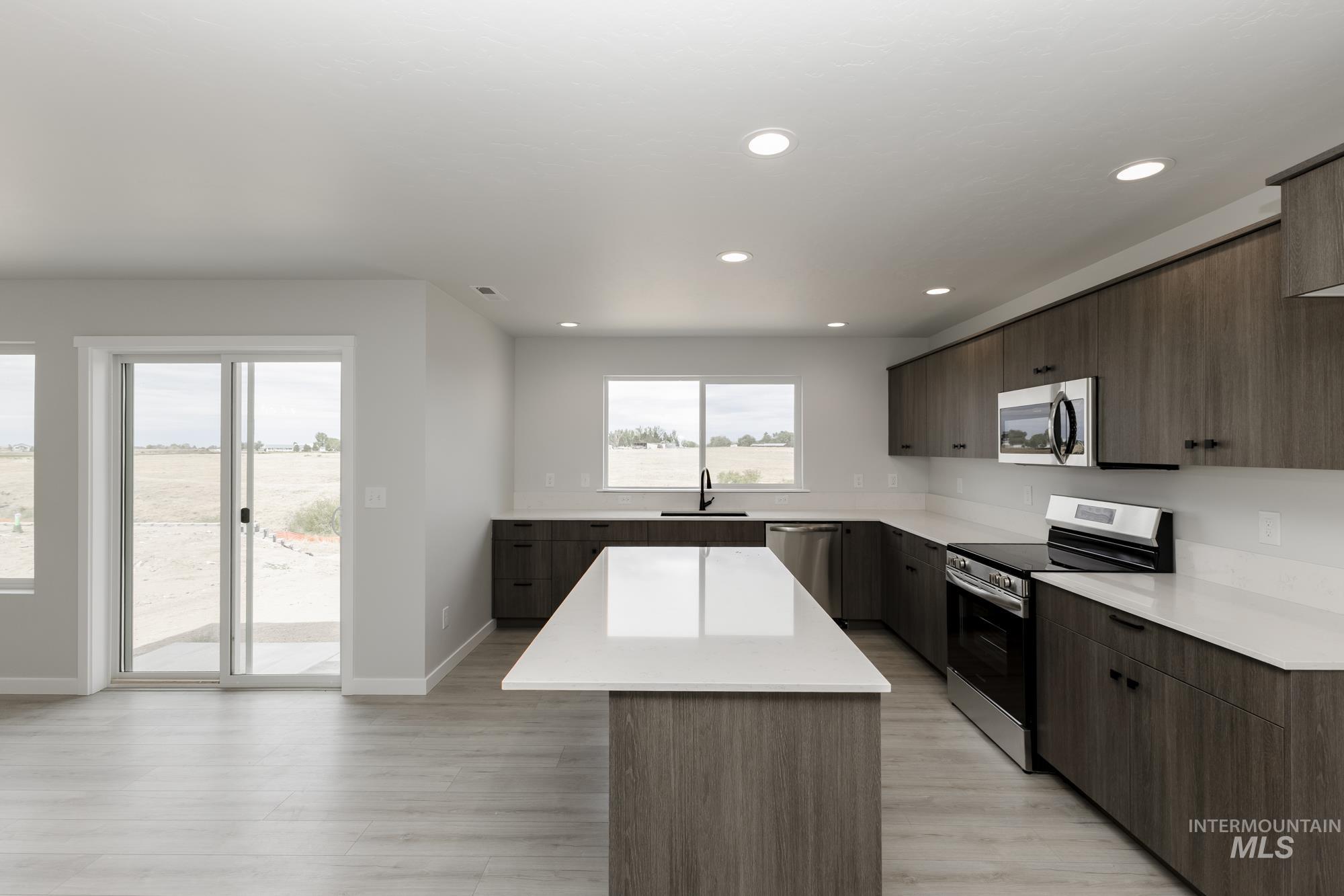 2898 W Animas Creek Dr Property Photo 4