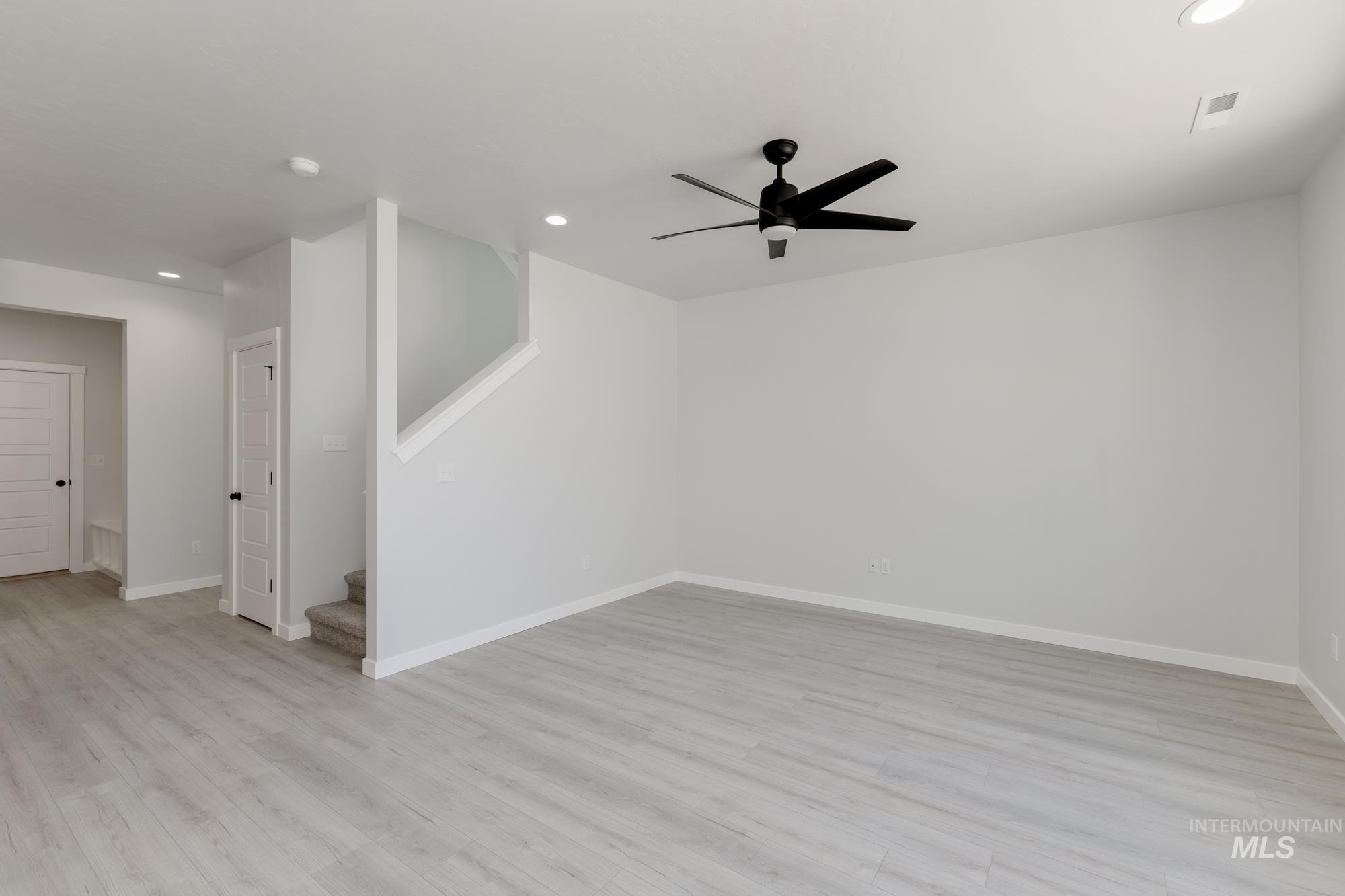 4953 S Amorita Ave Property Photo 5