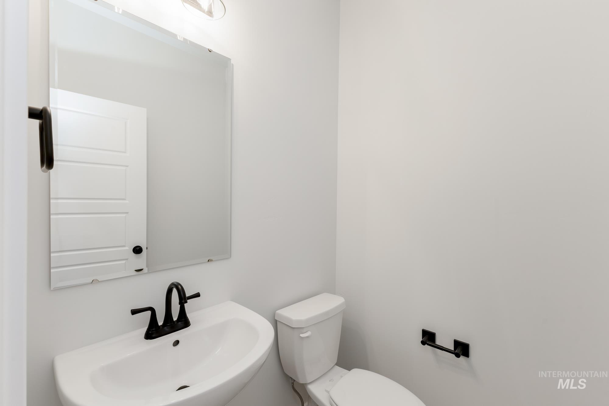 4953 S Amorita Ave Property Photo 11